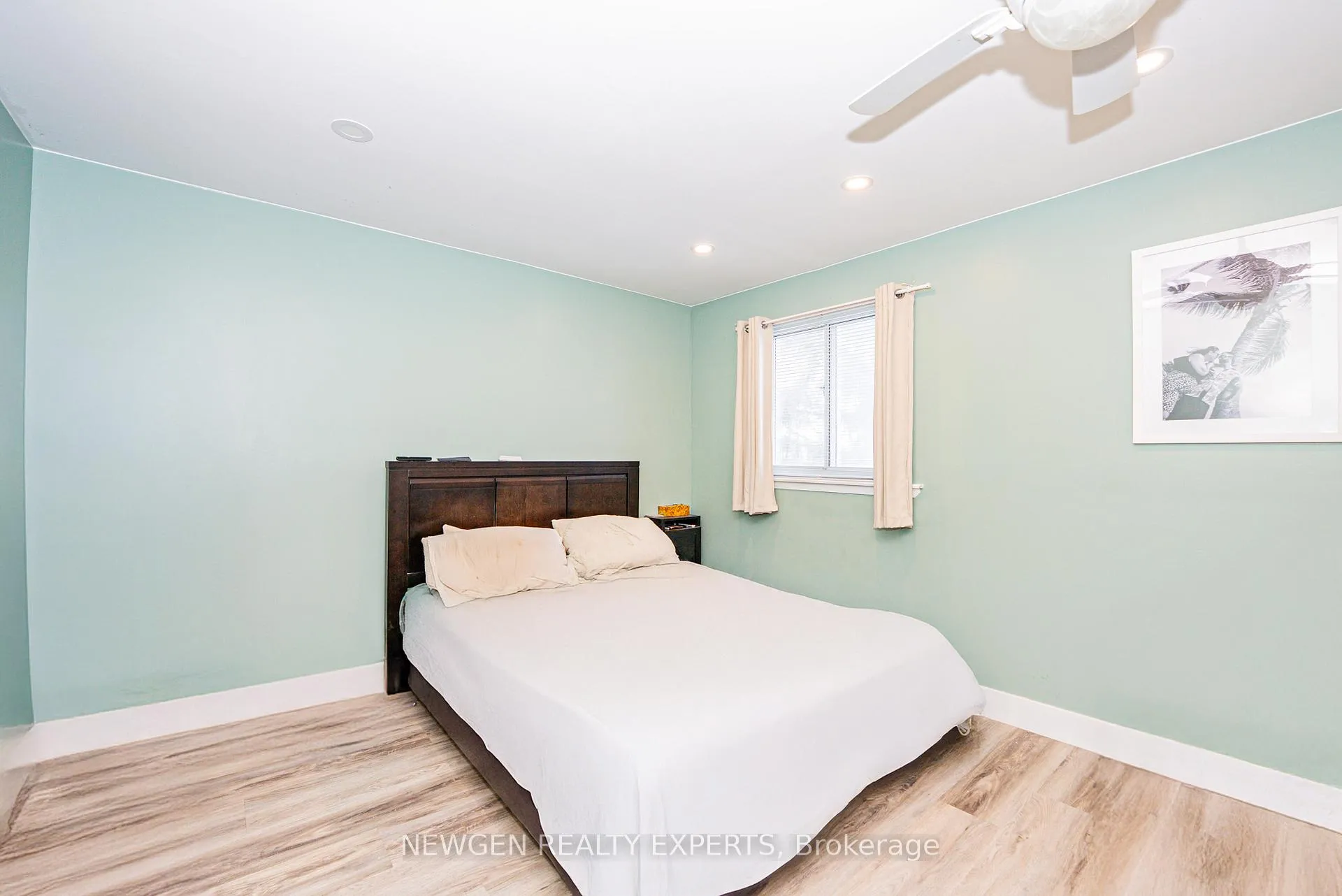 Photo 20 of 87 Moregate Crescent, Brampton, Central Park — HOMEH