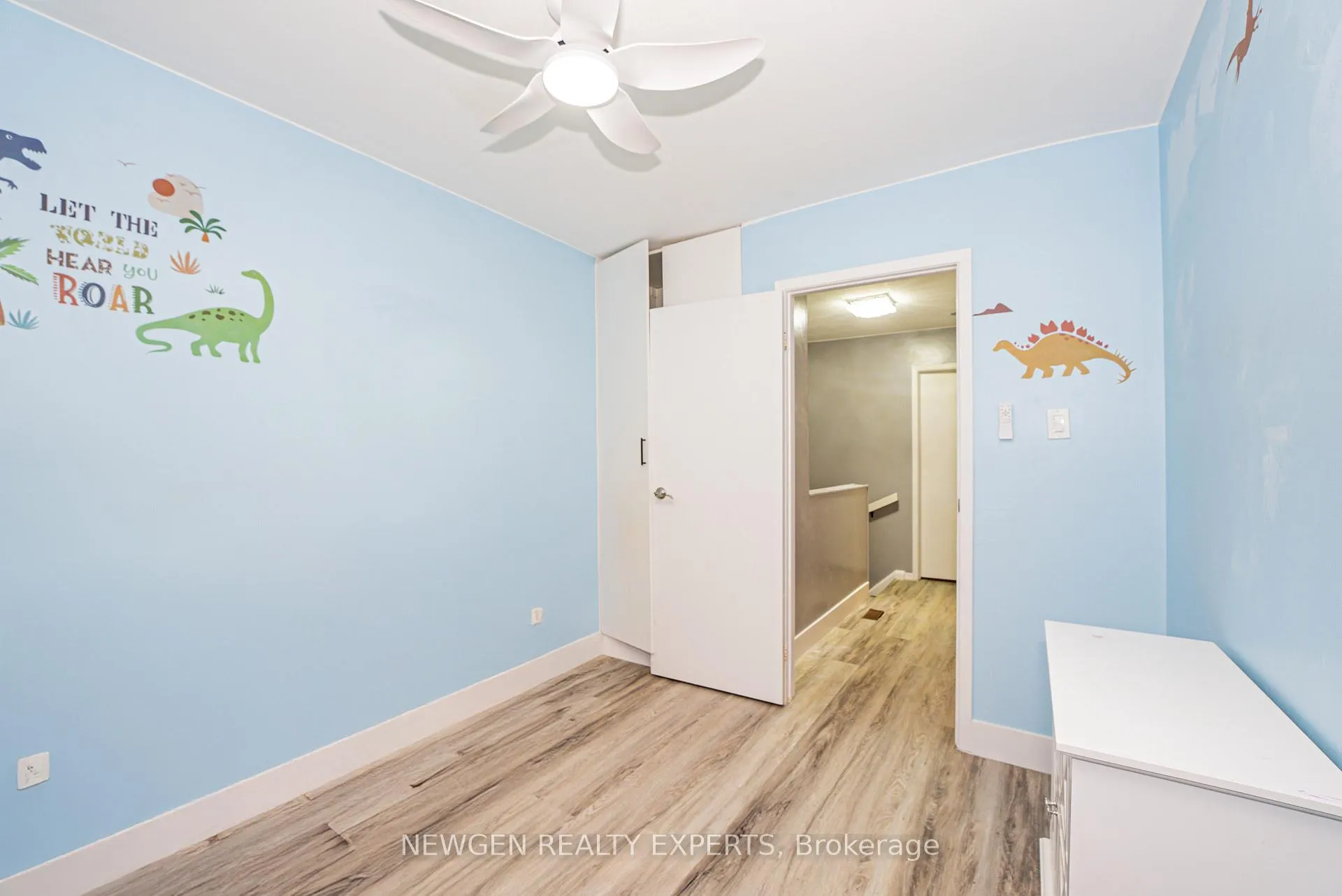 Photo 24 of 87 Moregate Crescent, Brampton, Central Park — HOMEH