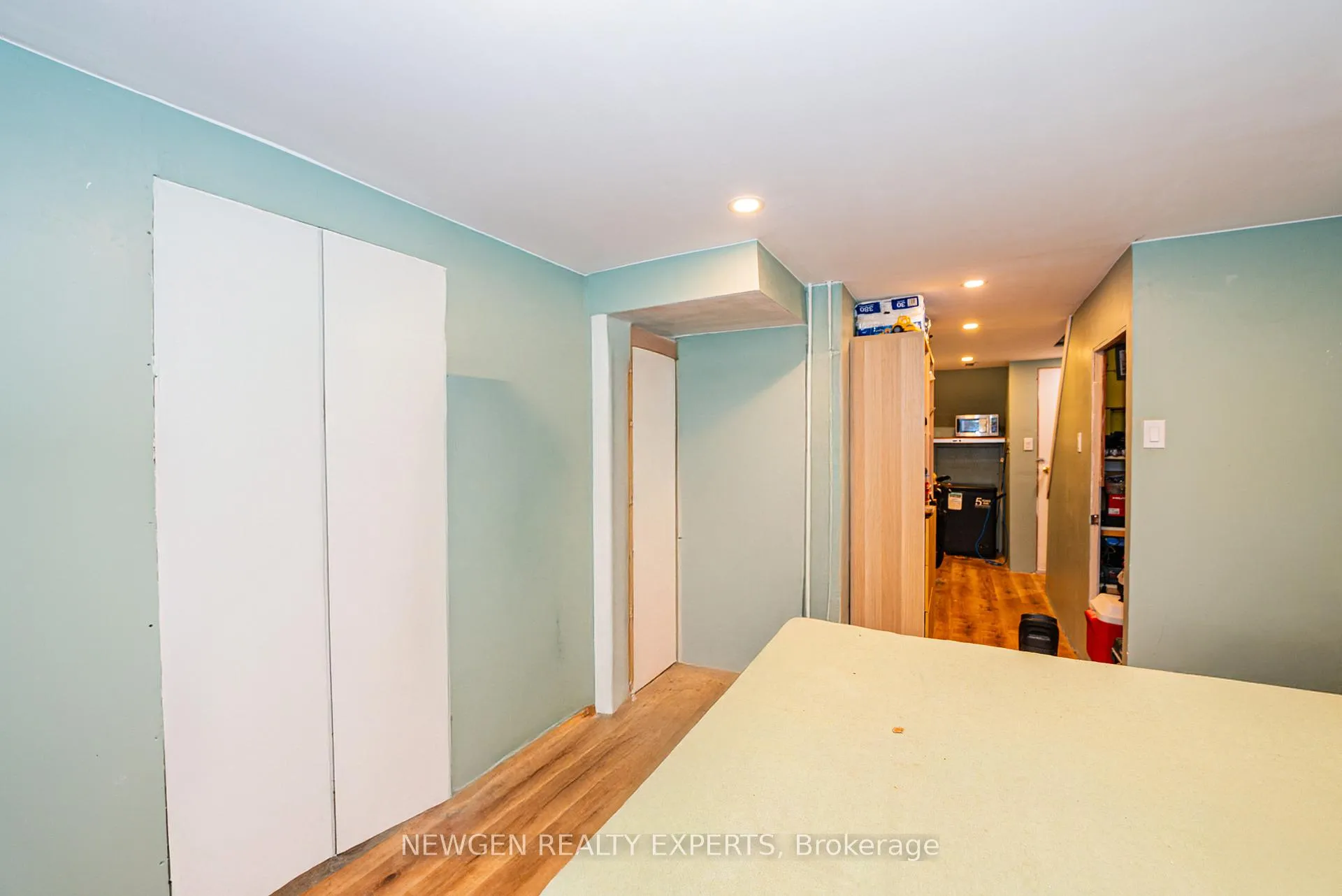 Photo 30 of 87 Moregate Crescent, Brampton, Central Park — HOMEH
