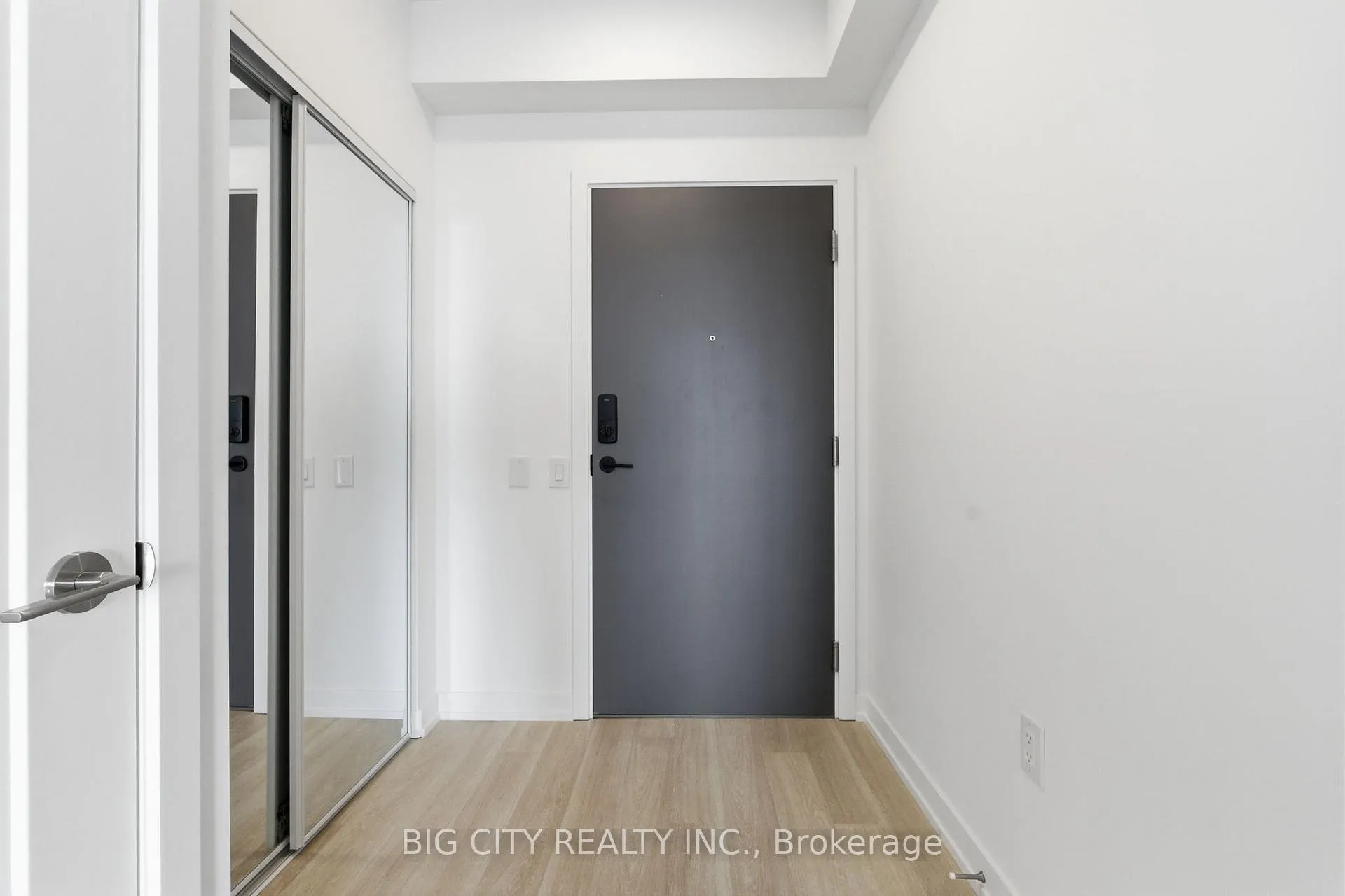 Photo 2 of Unit 1707, 9751 Markham Road, Markham, Greensborough — HOMEH
