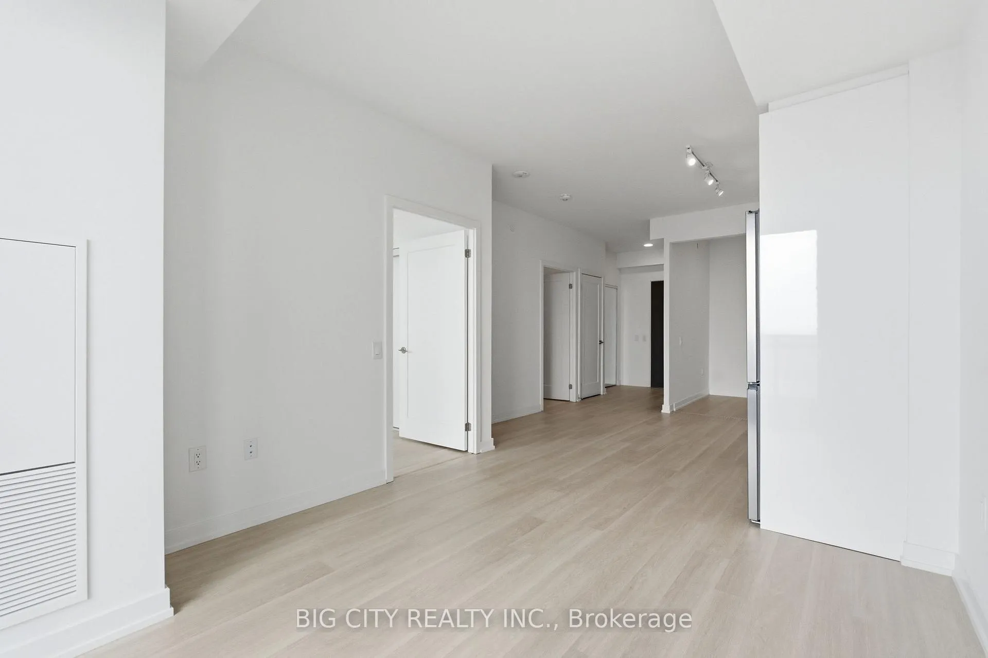 Photo 9 of Unit 1707, 9751 Markham Road, Markham, Greensborough — HOMEH