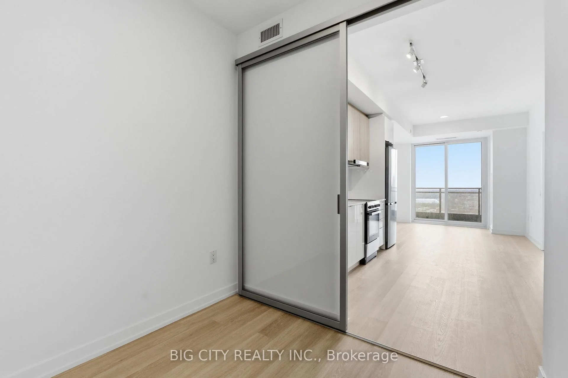 Photo 12 of Unit 1707, 9751 Markham Road, Markham, Greensborough — HOMEH