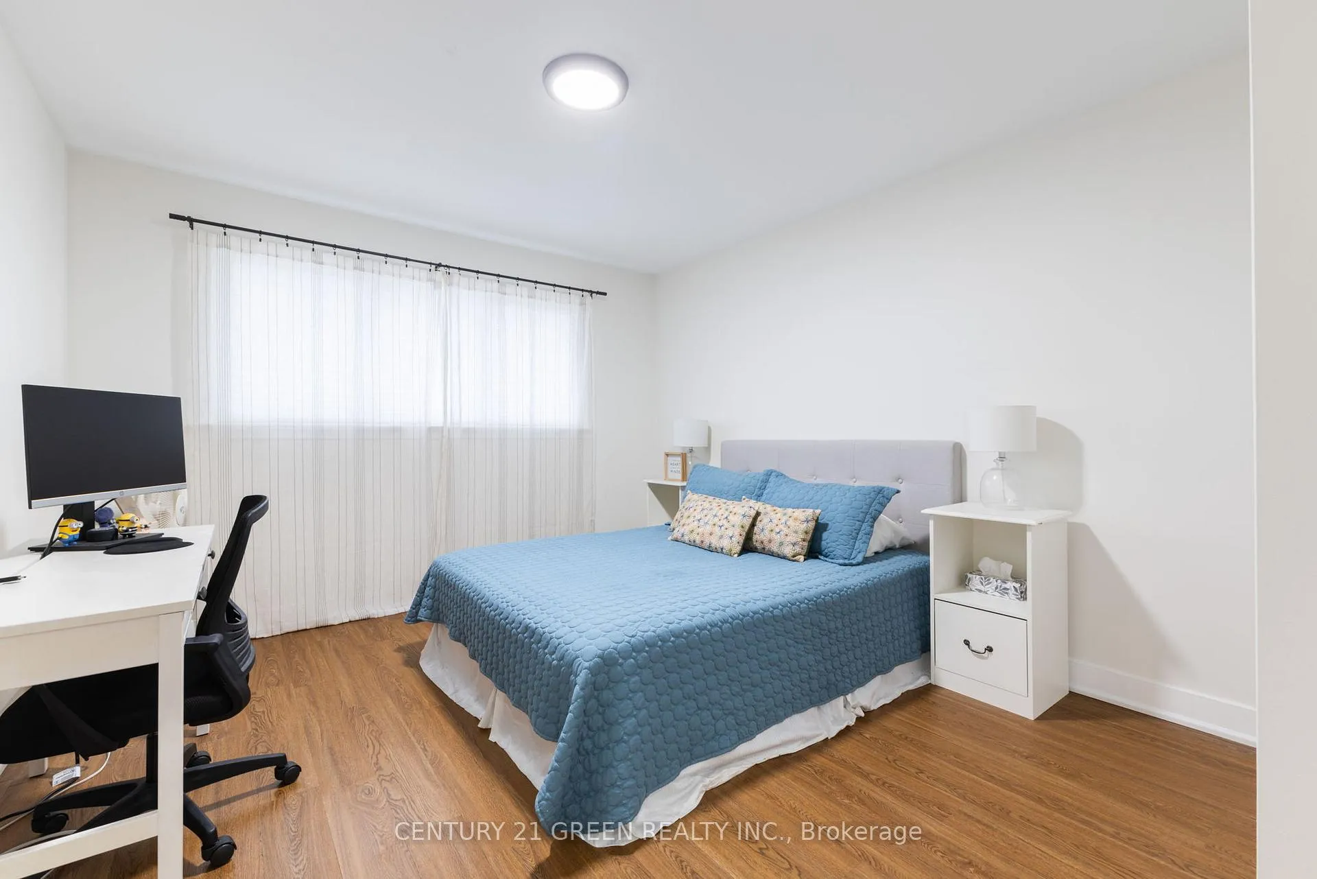 Photo 13 of 6558 Huggins Street, Niagara Falls, Stamford — HOMEH