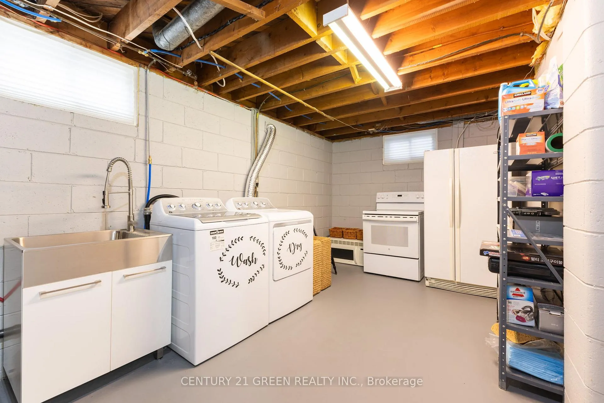 Photo 21 of 6558 Huggins Street, Niagara Falls, Stamford — HOMEH