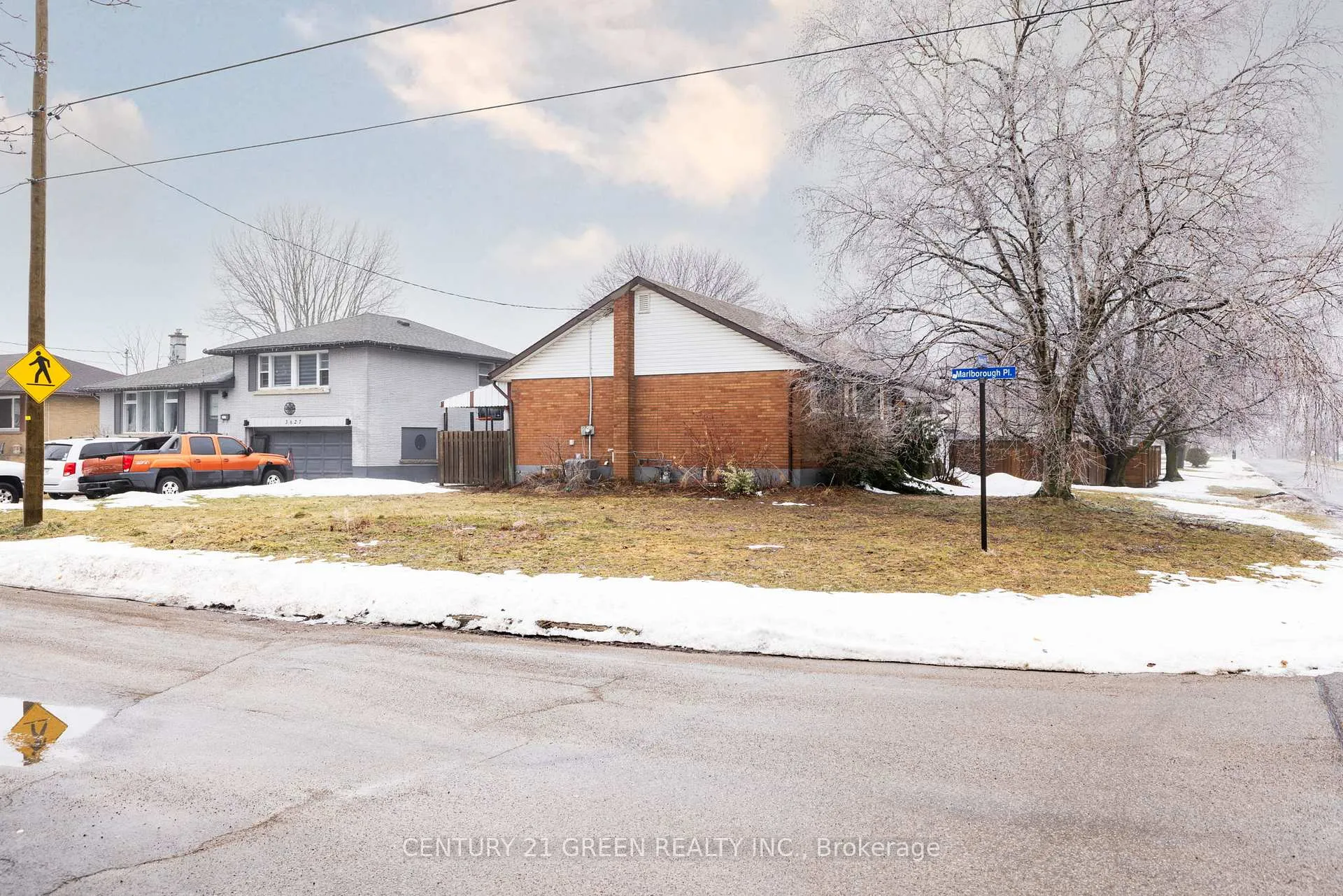 Photo 29 of 6558 Huggins Street, Niagara Falls, Stamford — HOMEH
