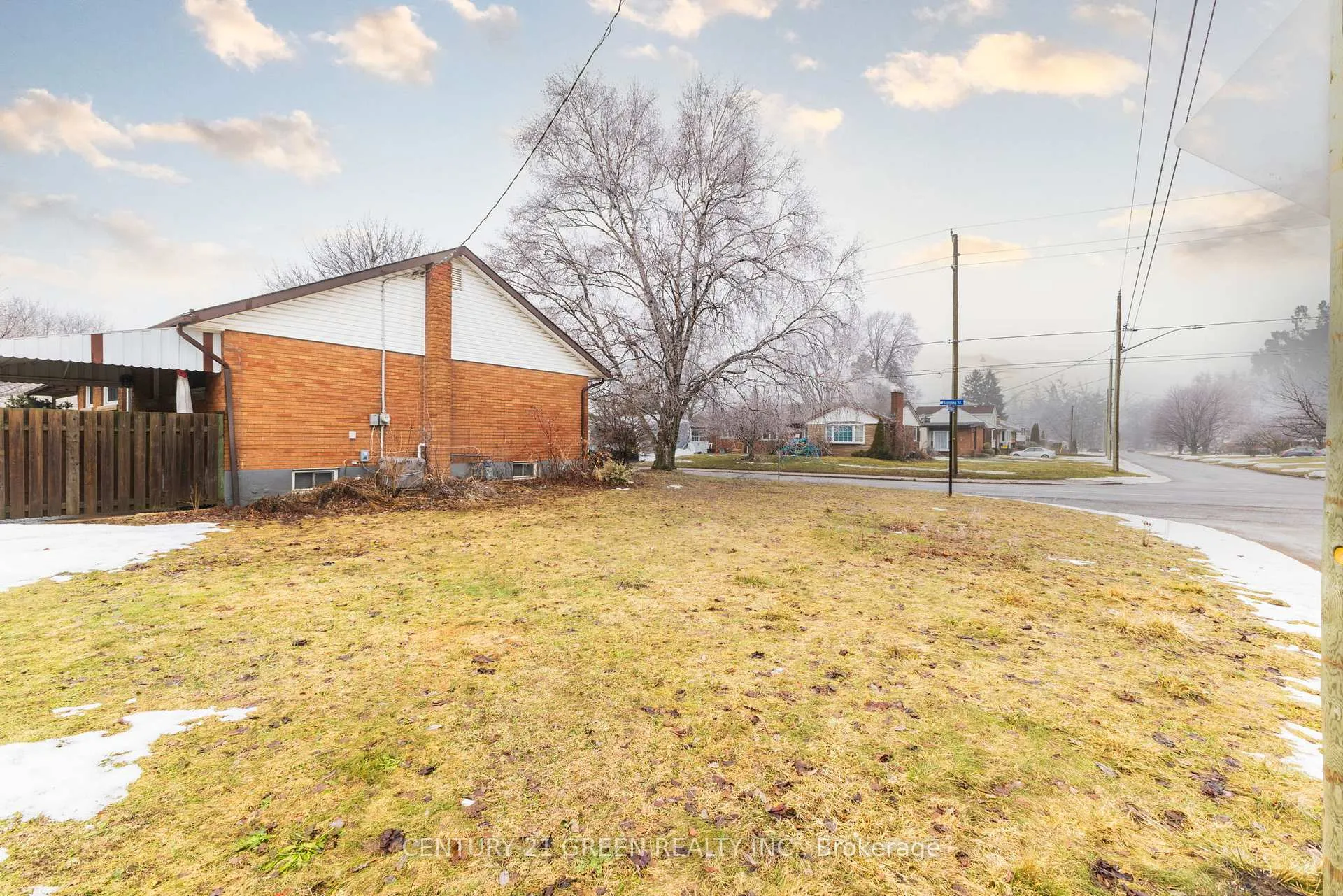 Photo 30 of 6558 Huggins Street, Niagara Falls, Stamford — HOMEH
