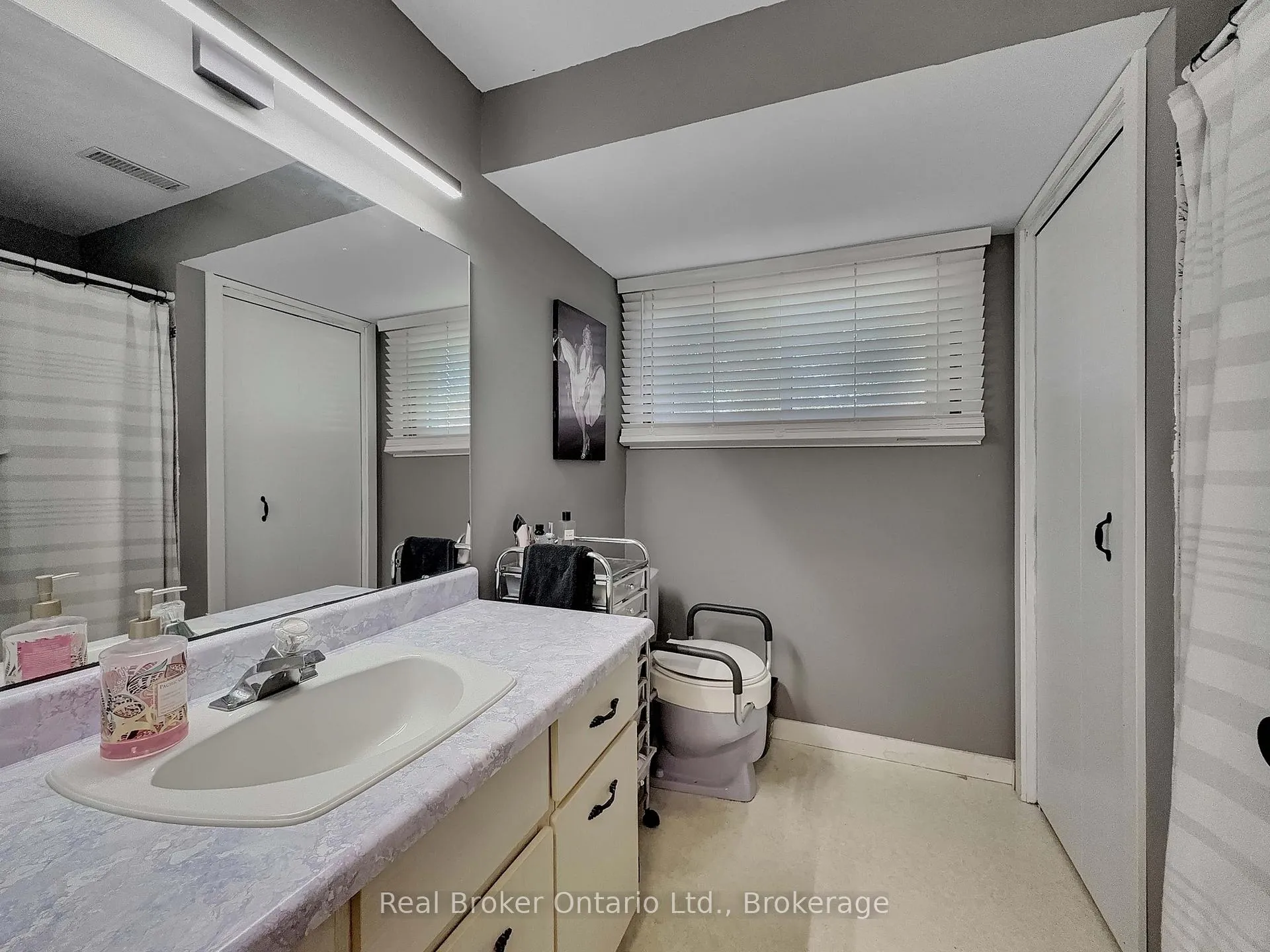 Photo 24 of 46 Davis Street W, Norfolk, Simcoe — HOMEH