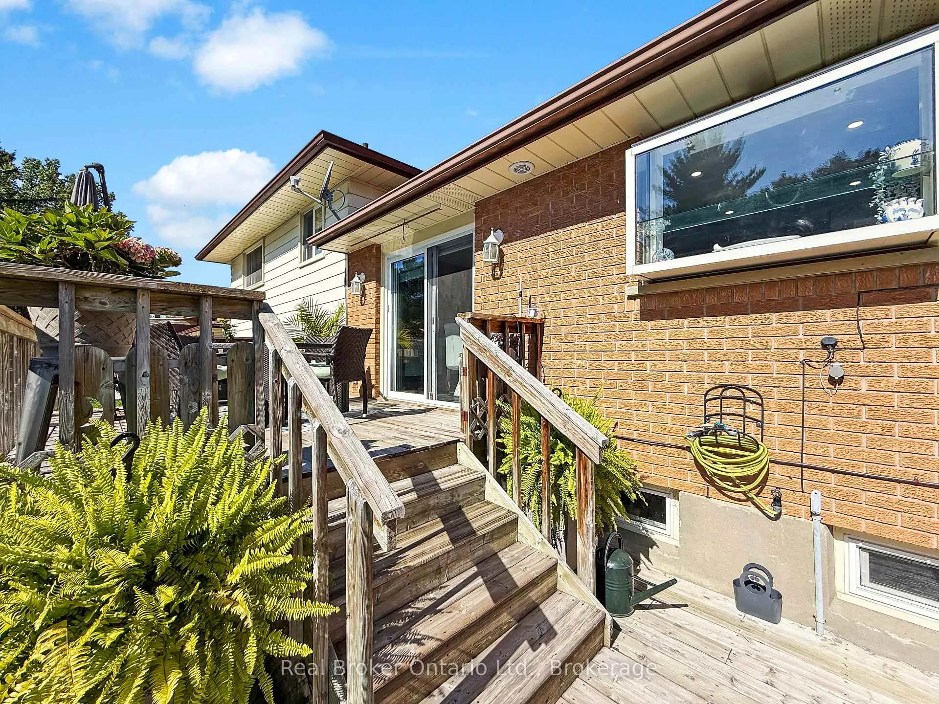 Photo 34 of 46 Davis Street W, Norfolk, Simcoe — HOMEH