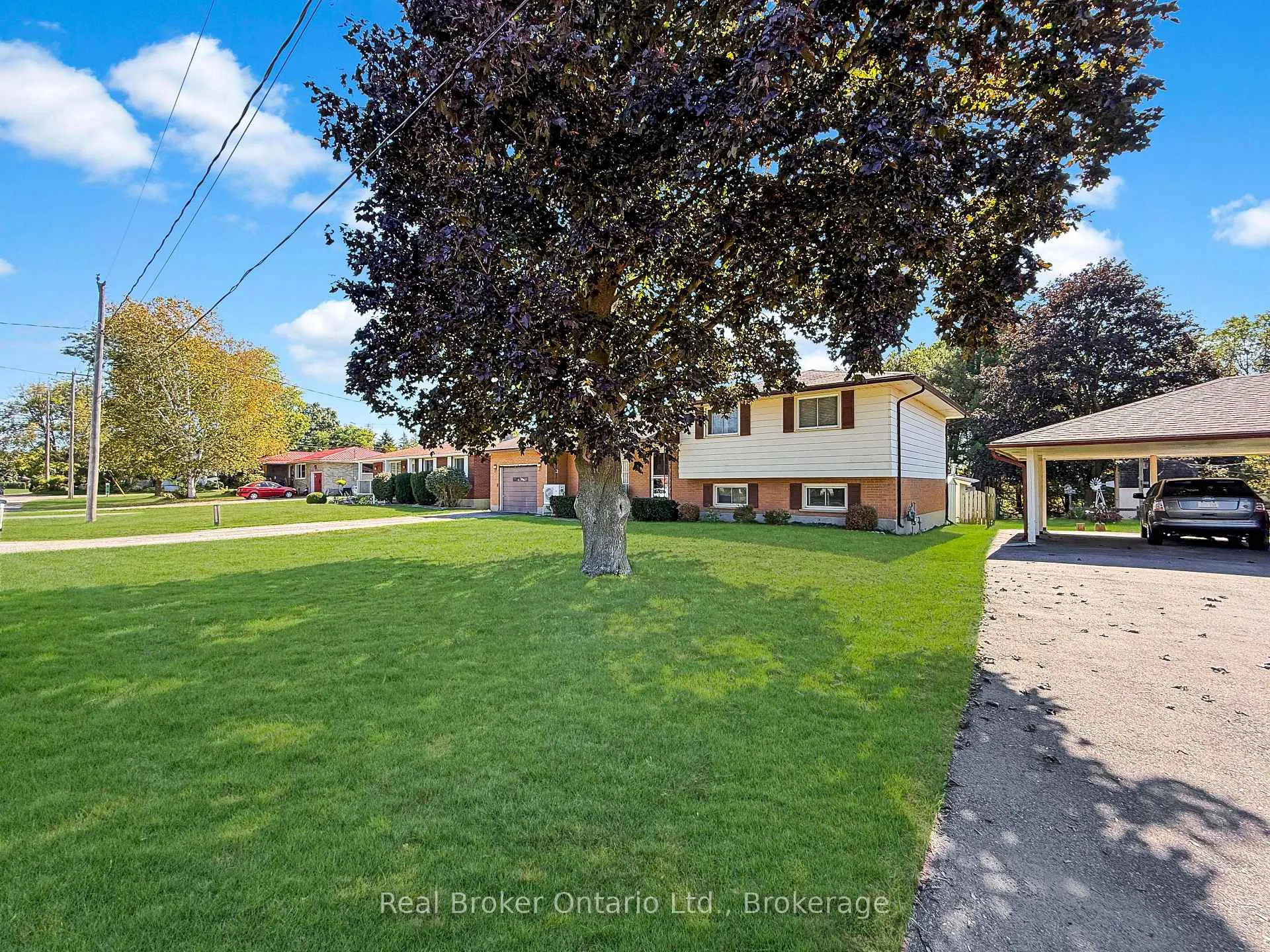 Photo 44 of 46 Davis Street W, Norfolk, Simcoe — HOMEH