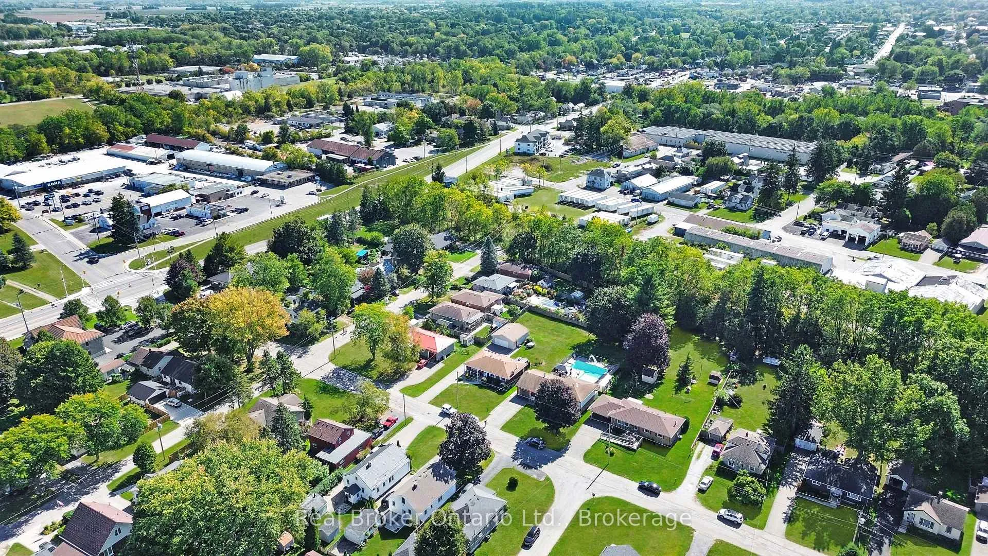 Photo 47 of 46 Davis Street W, Norfolk, Simcoe — HOMEH