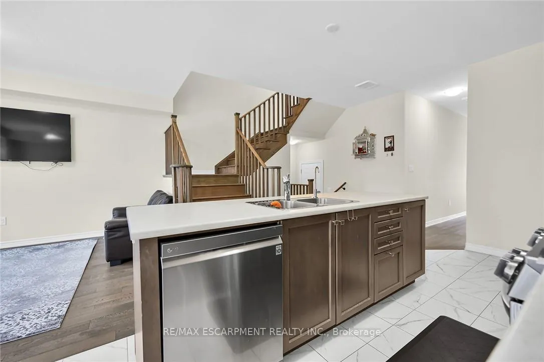 Photo 10 of 5 Owl Lane, Haldimand — HOMEH