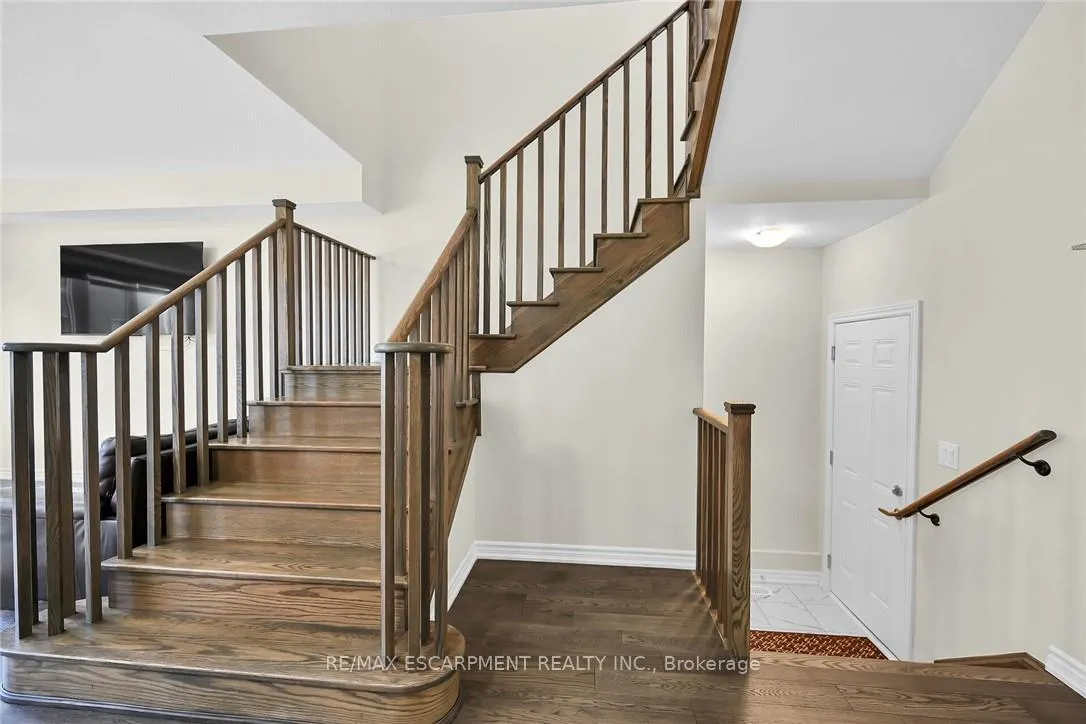 Photo 18 of 5 Owl Lane, Haldimand — HOMEH