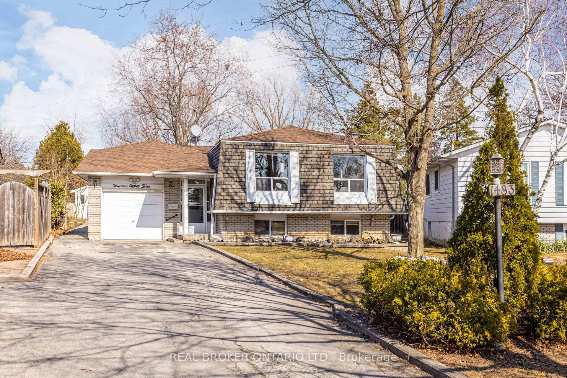 Photo 1 of 1483 Brenner Crescent, Burlington, Mountainside — HOMEH