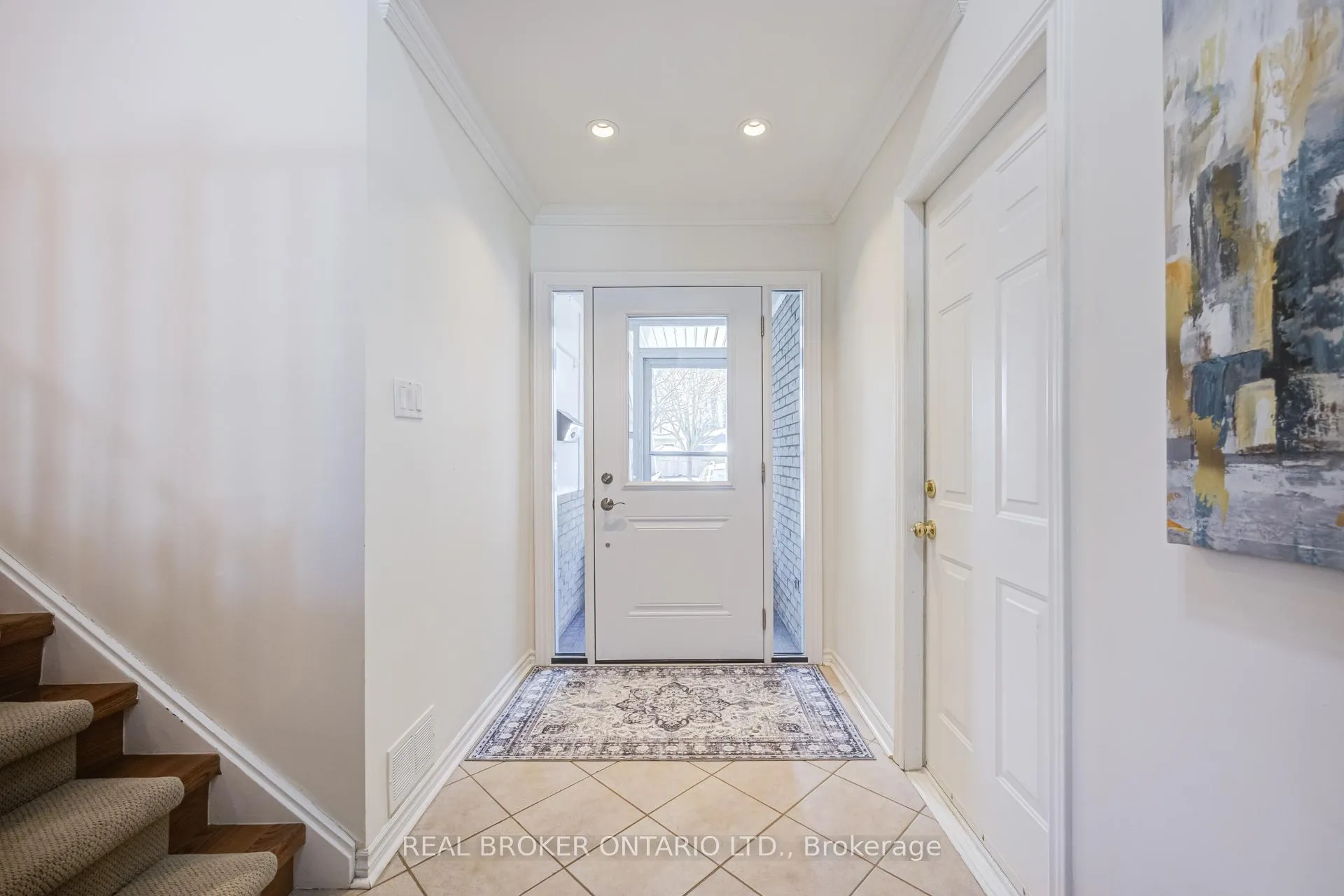 Photo 3 of 1483 Brenner Crescent, Burlington, Mountainside — HOMEH