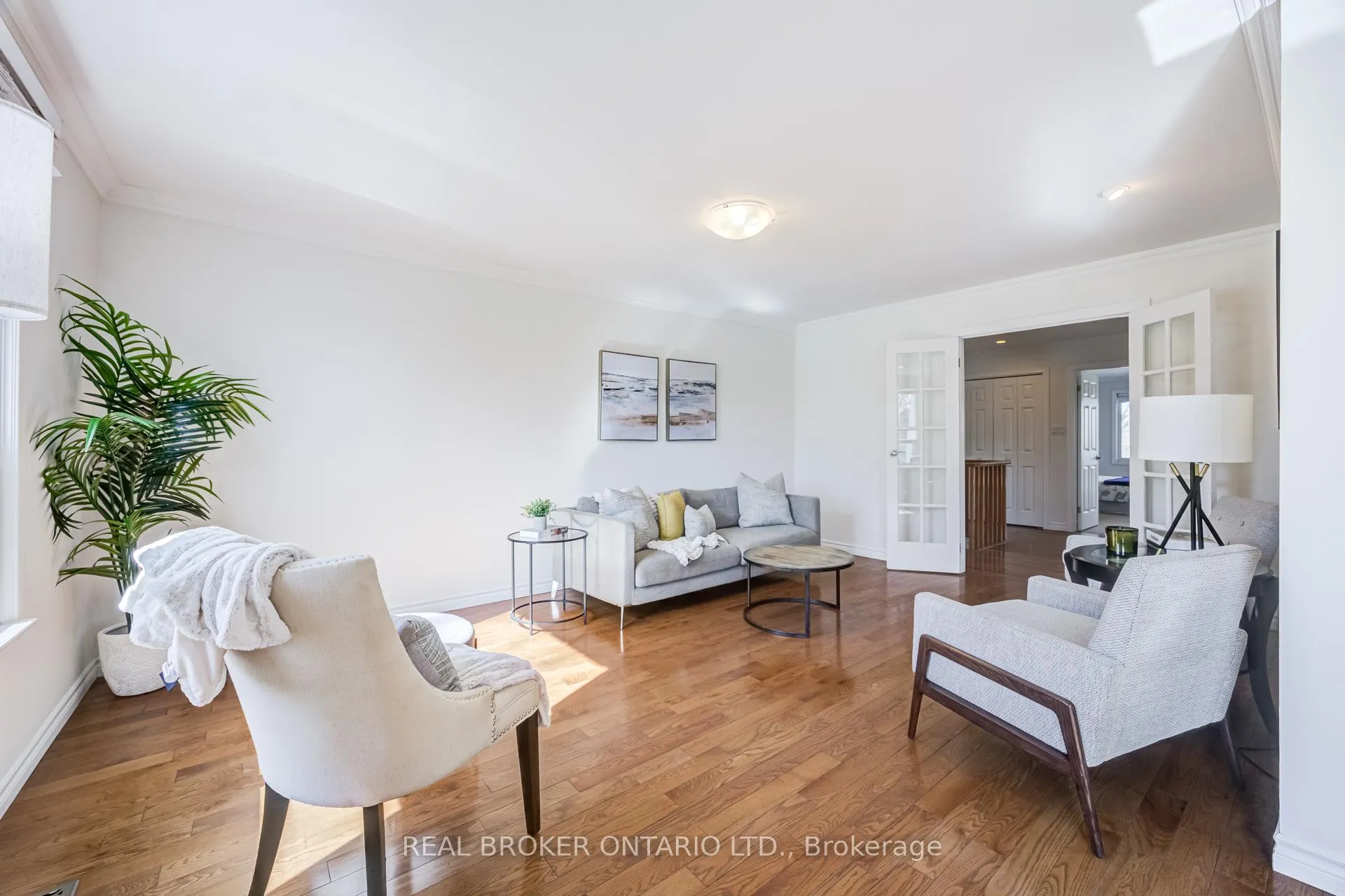Photo 7 of 1483 Brenner Crescent, Burlington, Mountainside — HOMEH