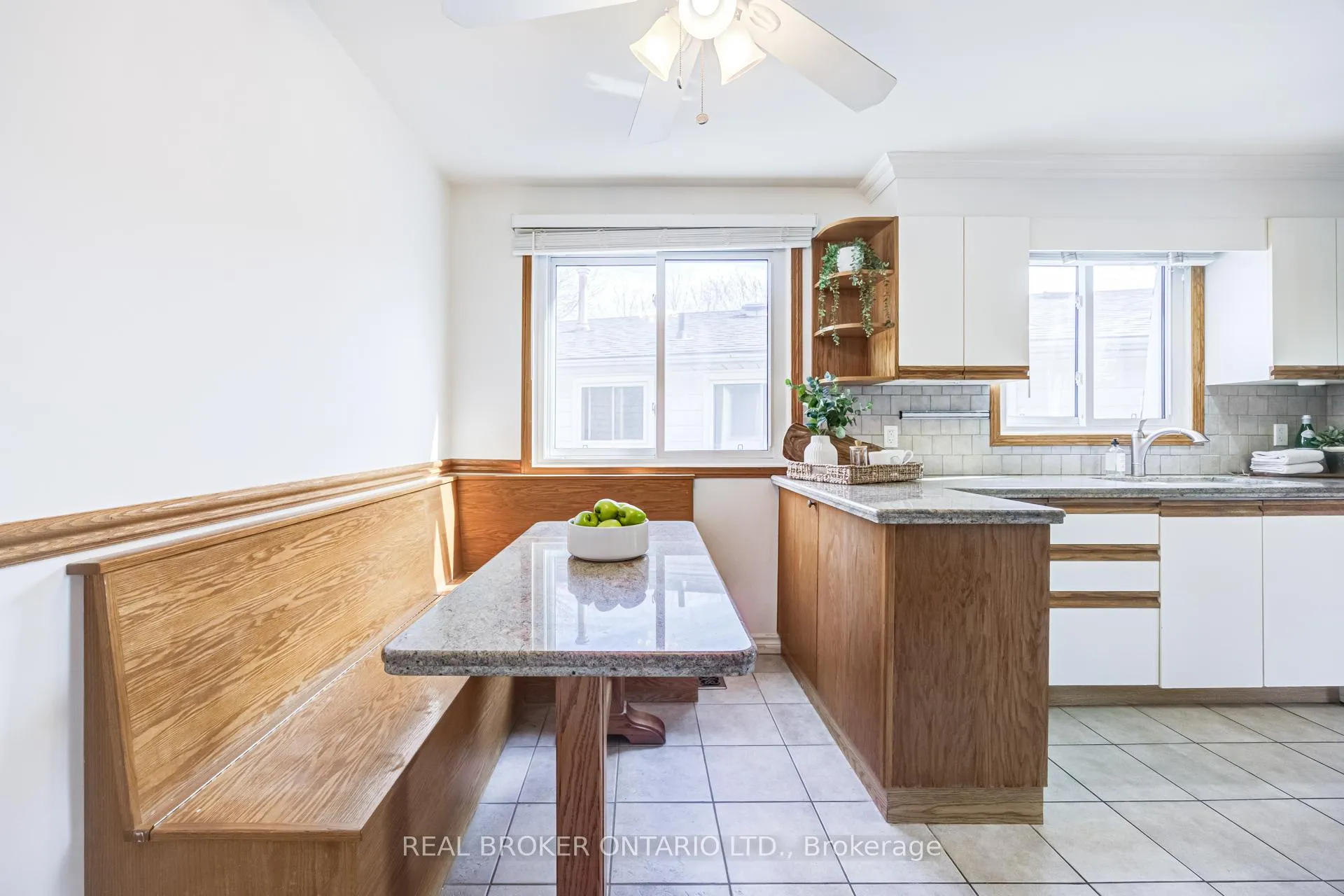 Photo 11 of 1483 Brenner Crescent, Burlington, Mountainside — HOMEH
