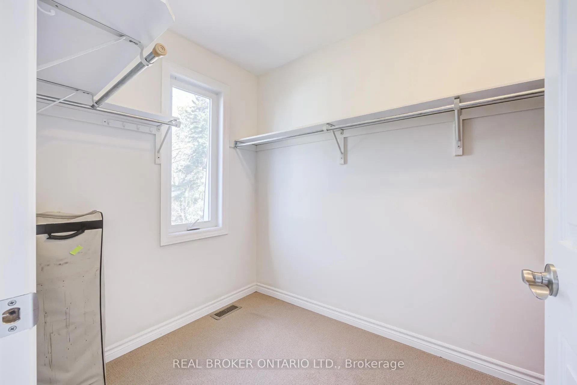 Photo 20 of 1483 Brenner Crescent, Burlington, Mountainside — HOMEH