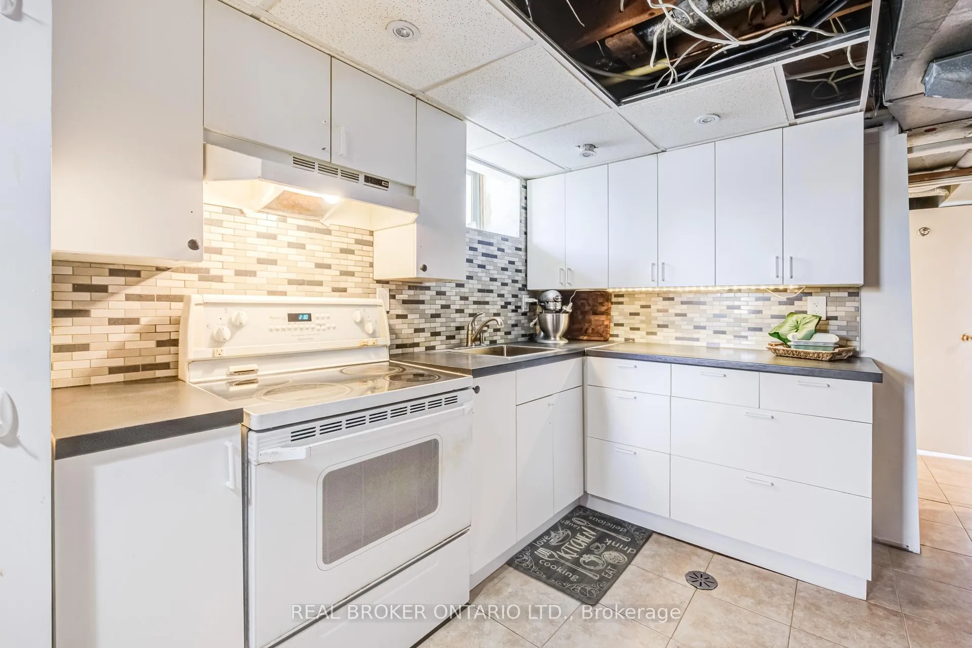 Photo 35 of 1483 Brenner Crescent, Burlington, Mountainside — HOMEH