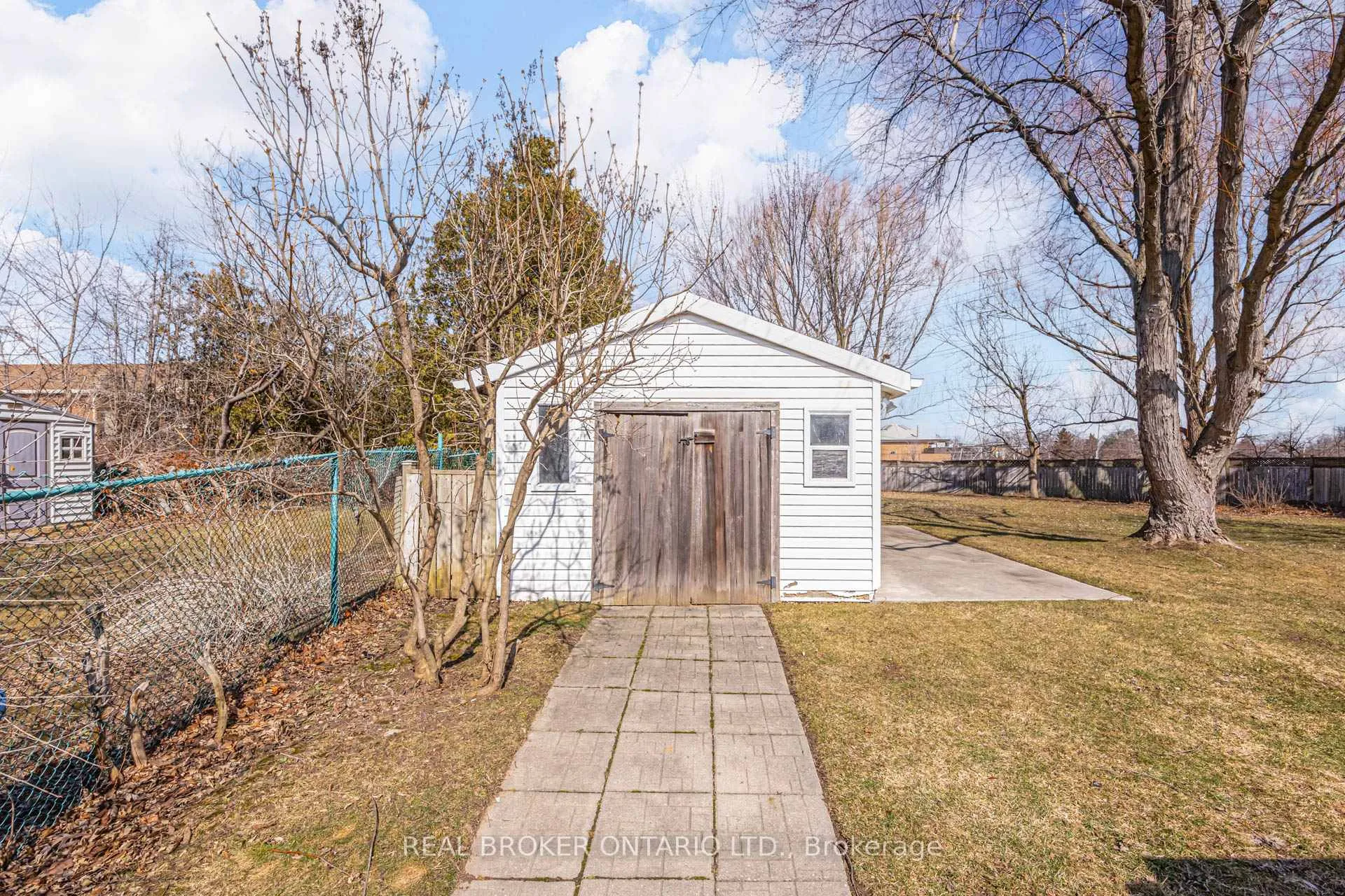 Photo 38 of 1483 Brenner Crescent, Burlington, Mountainside — HOMEH