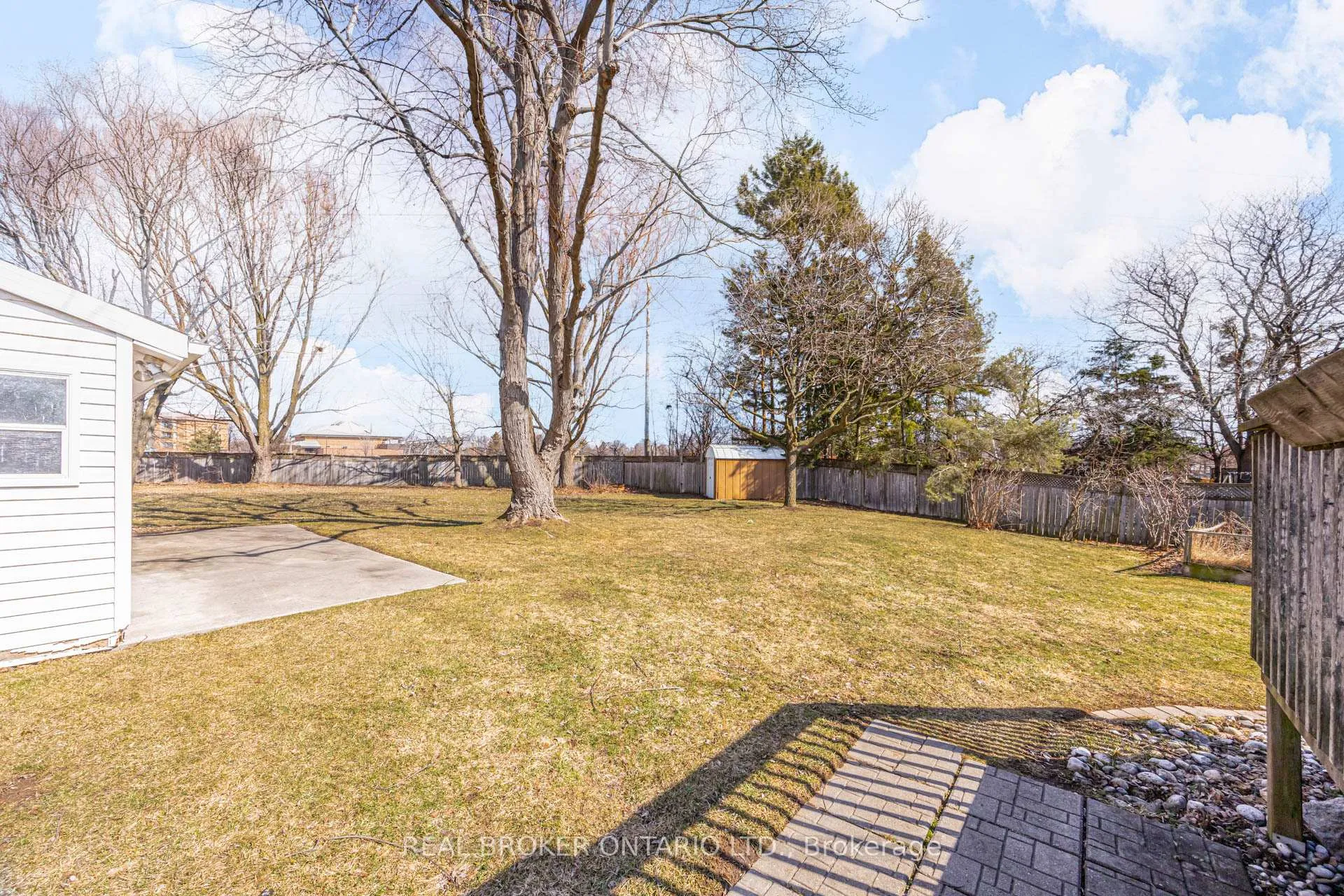 Photo 39 of 1483 Brenner Crescent, Burlington, Mountainside — HOMEH
