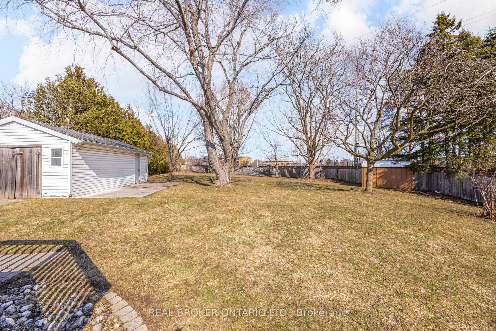 Photo 40 of 1483 Brenner Crescent, Burlington, Mountainside — HOMEH