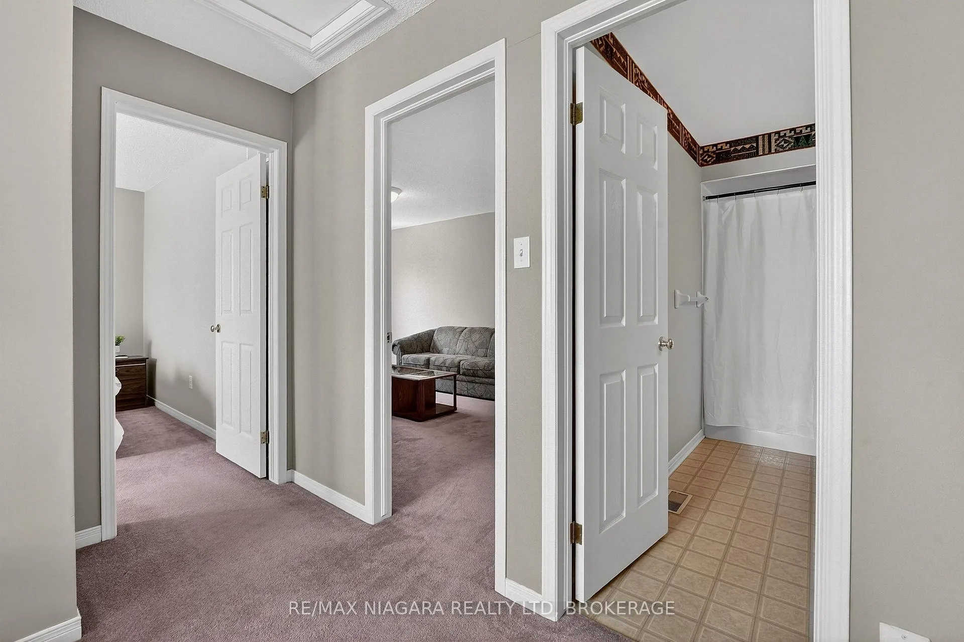 Photo 28 of 98 Silvercrest Court, Thorold, Confederation Heights — HOMEH