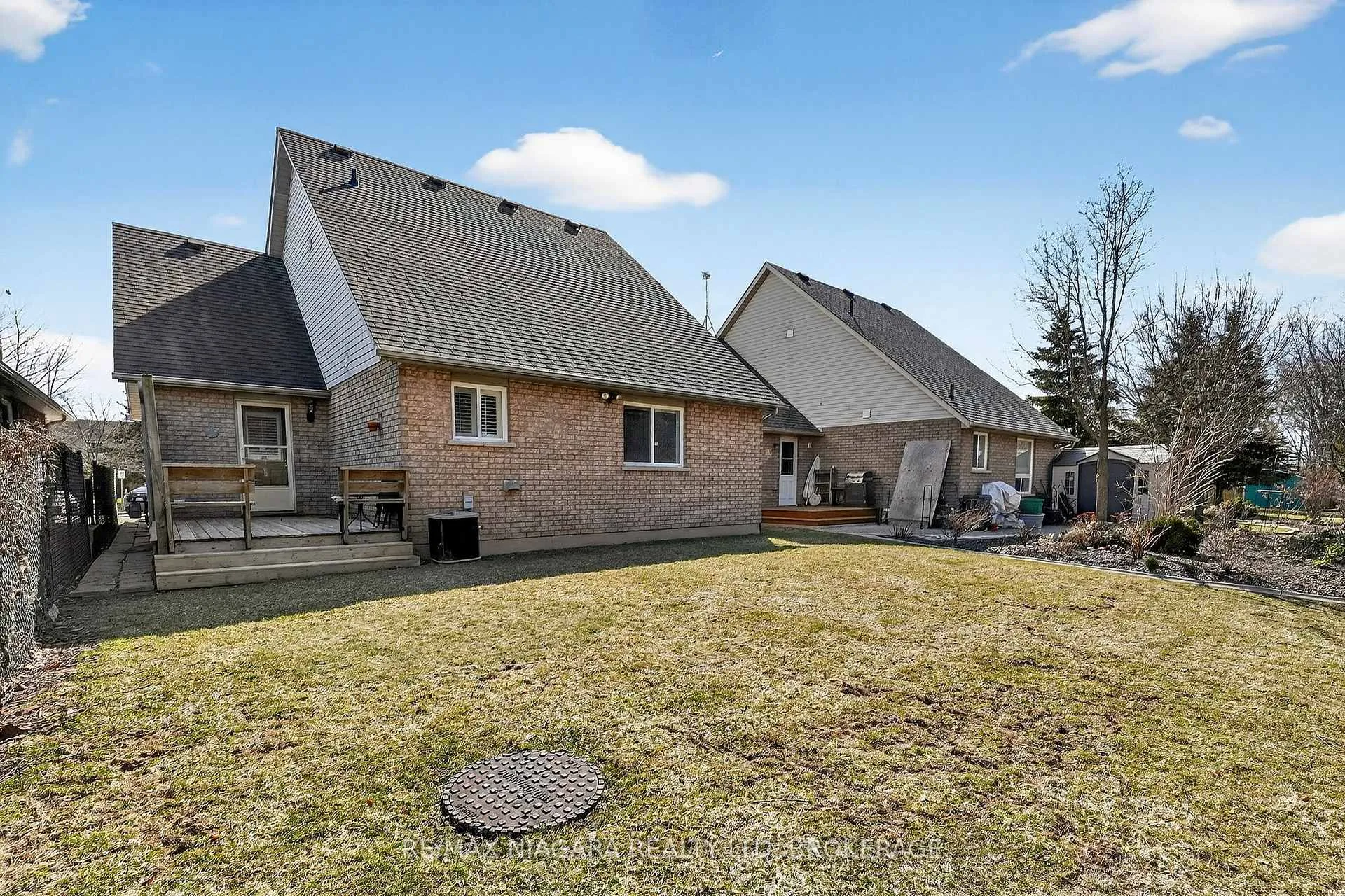 Photo 37 of 98 Silvercrest Court, Thorold, Confederation Heights — HOMEH