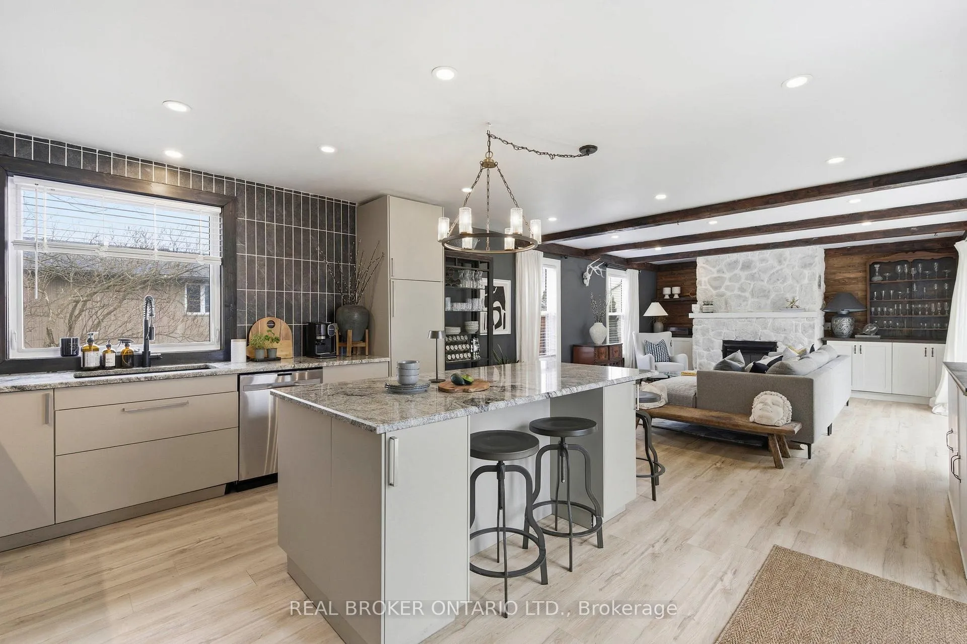 Photo 5 of 1043 Queens Bush Road, Wellesley — HOMEH