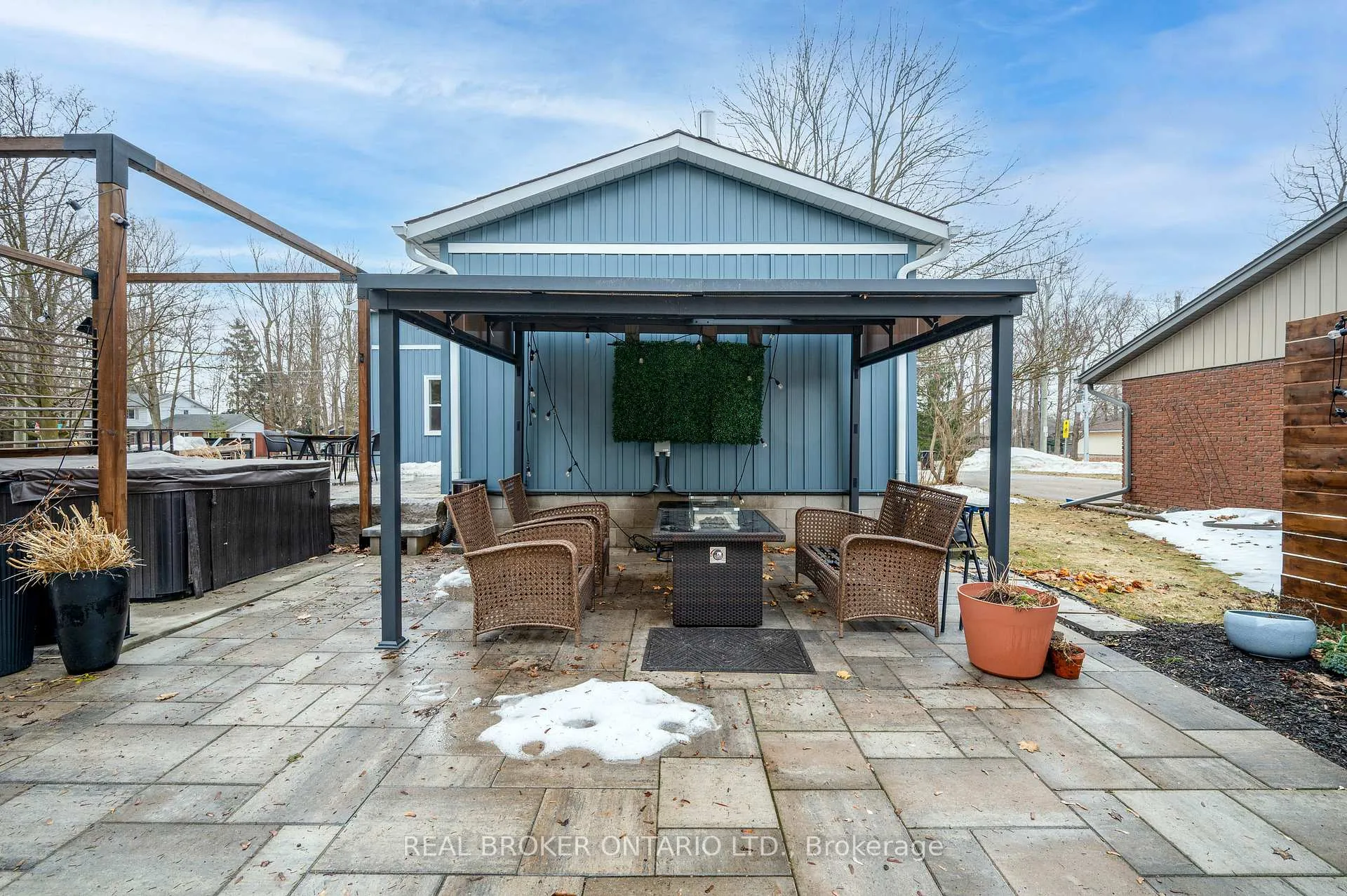Photo 23 of 1043 Queens Bush Road, Wellesley — HOMEH