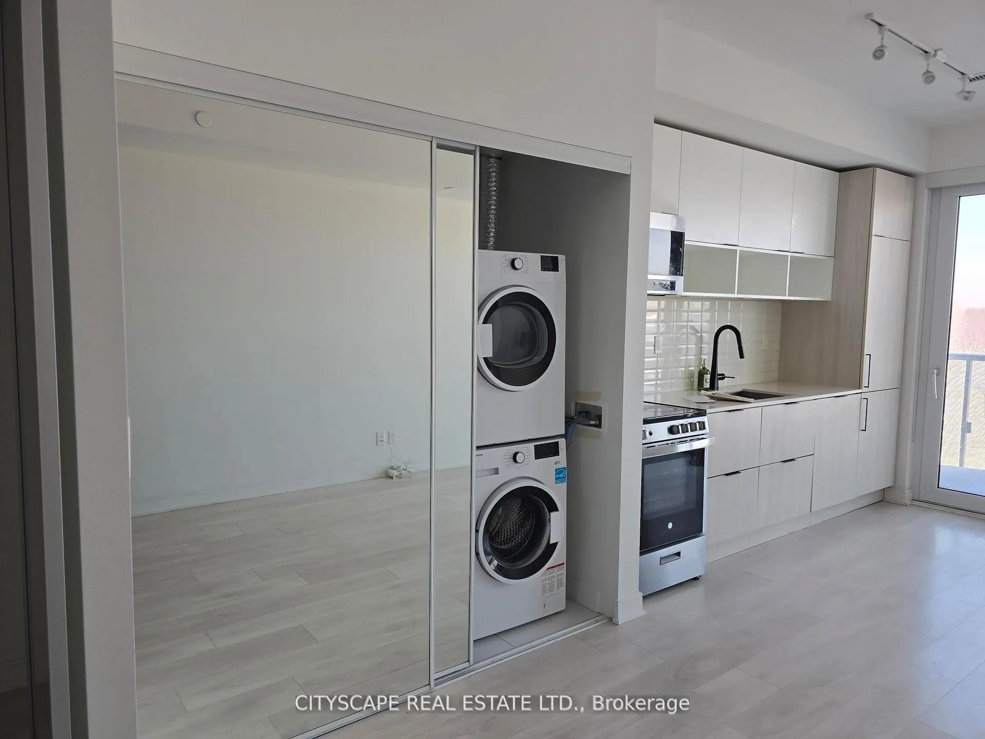 Photo 9 of Unit N530, 35 Rolling Mills Road, Toronto, Waterfront Communities — HOMEH