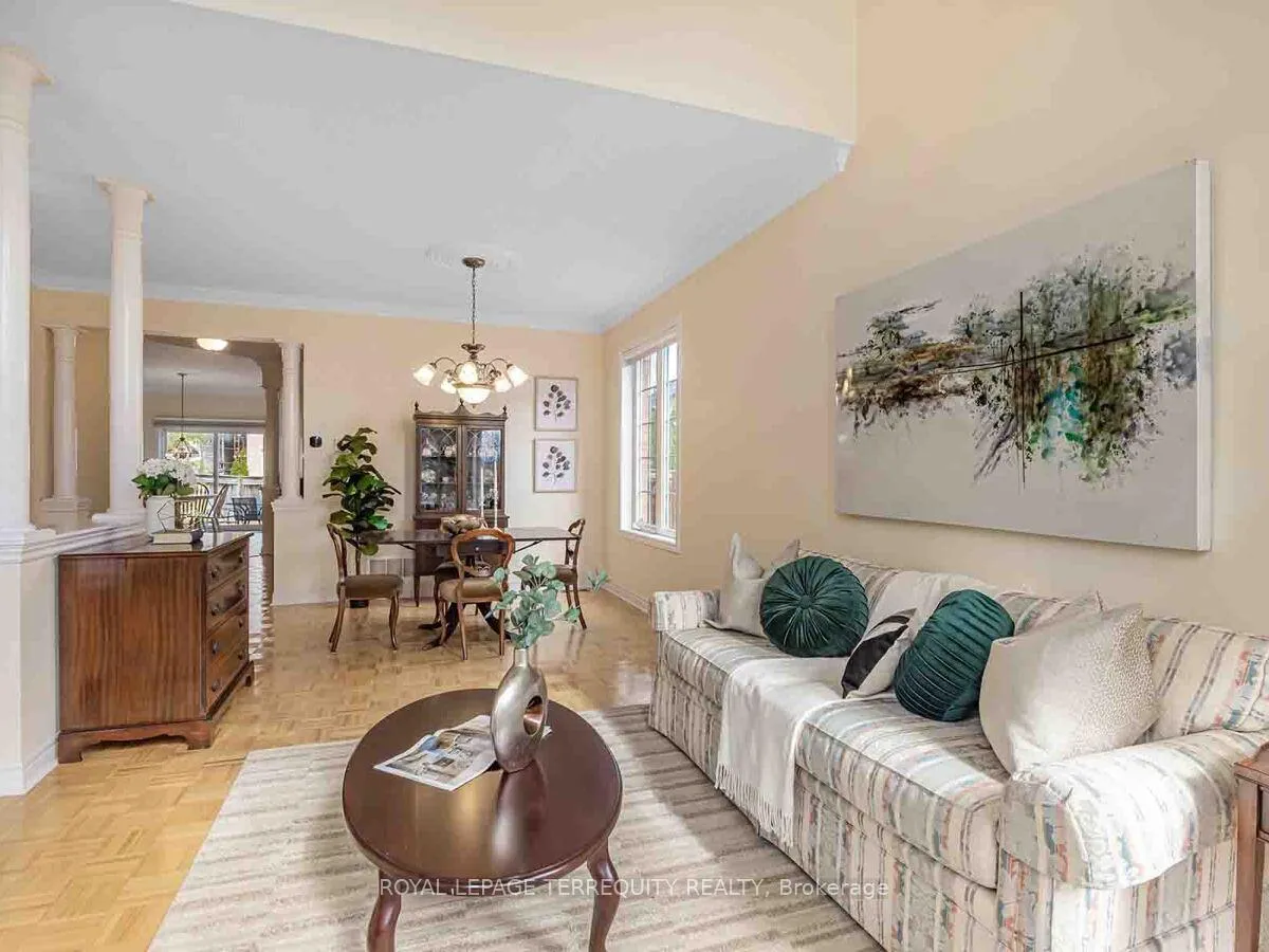 Photo 9 of 11 Avocet Drive, Vaughan, Vellore Village — HOMEH