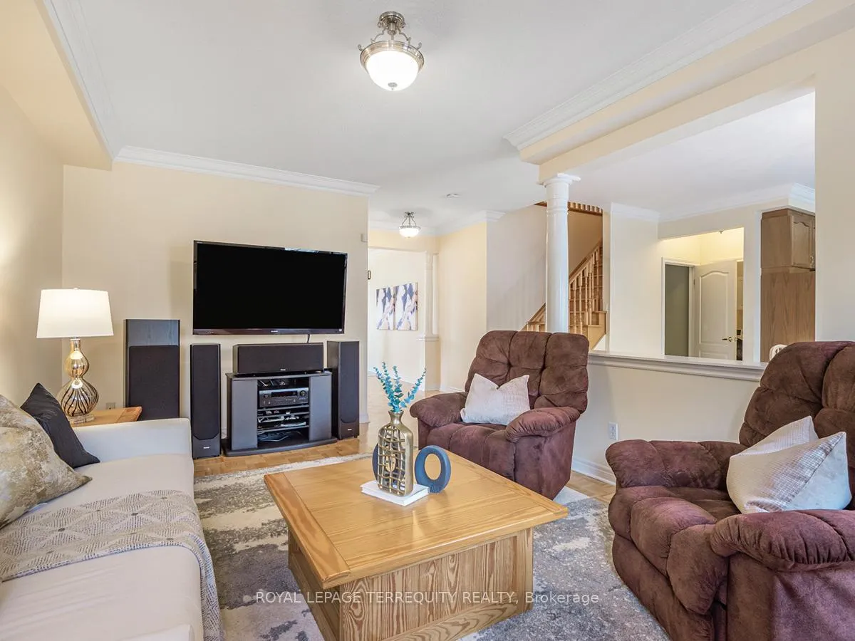 Photo 12 of 11 Avocet Drive, Vaughan, Vellore Village — HOMEH