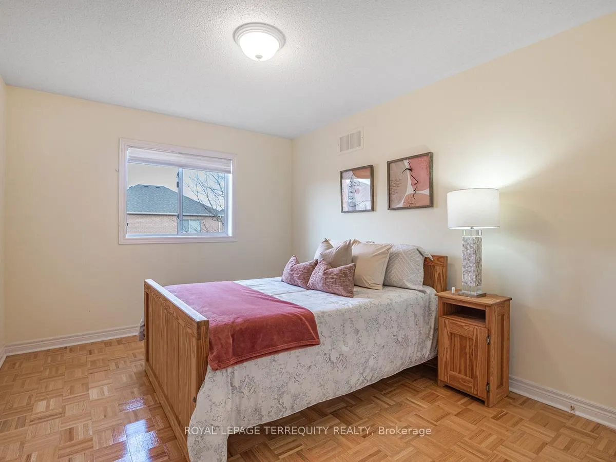 Photo 26 of 11 Avocet Drive, Vaughan, Vellore Village — HOMEH