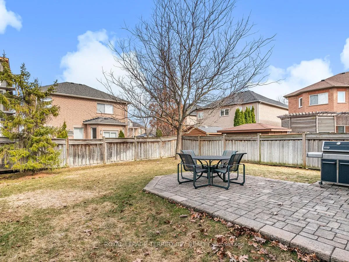 Photo 38 of 11 Avocet Drive, Vaughan, Vellore Village — HOMEH