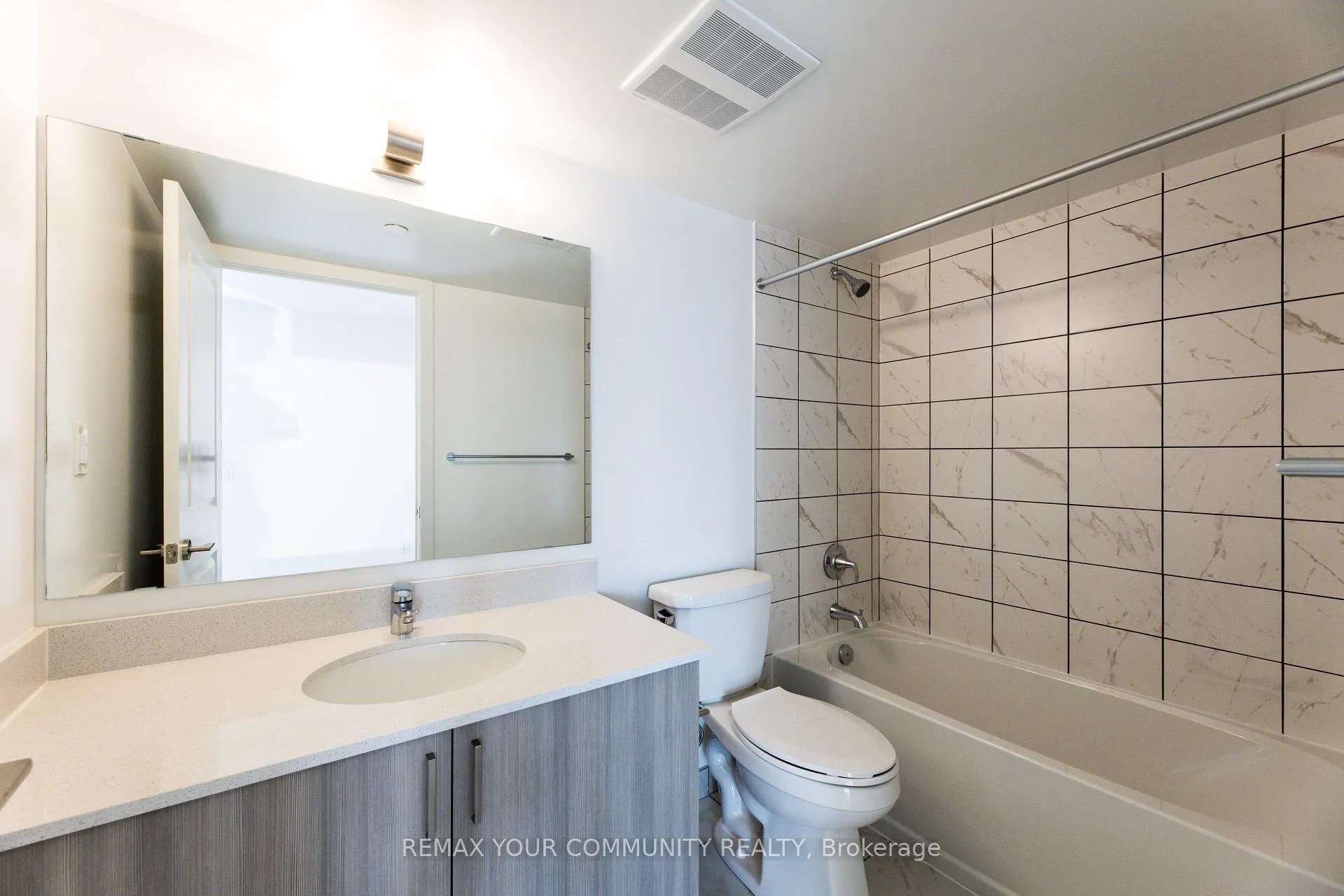 Photo 13 of Unit 312, 1010 Sandy Beach Road, Pickering, Bay Ridges — HOMEH