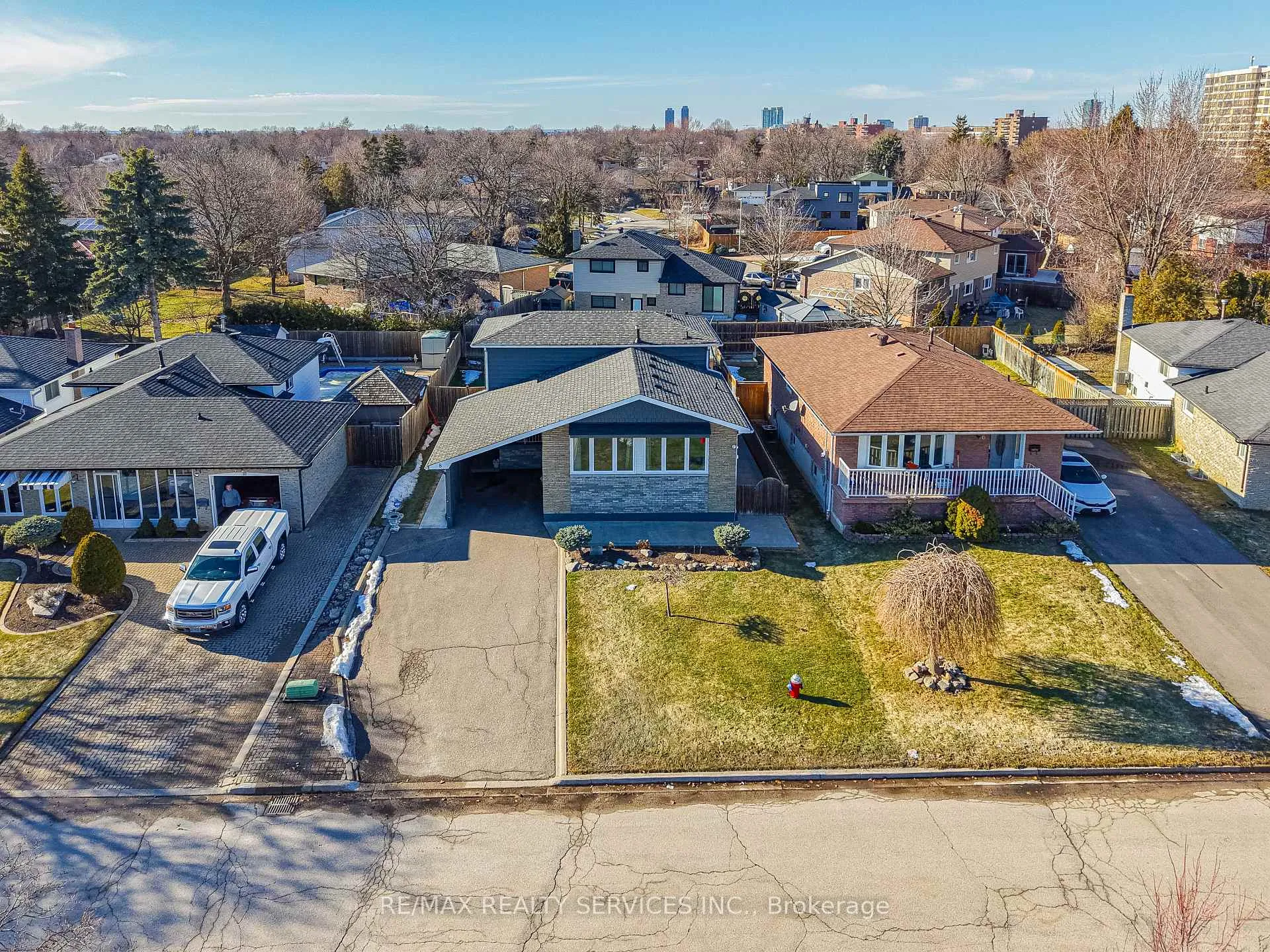 Photo 1 of 8 Edwin Drive, Brampton, Brampton South — HOMEH