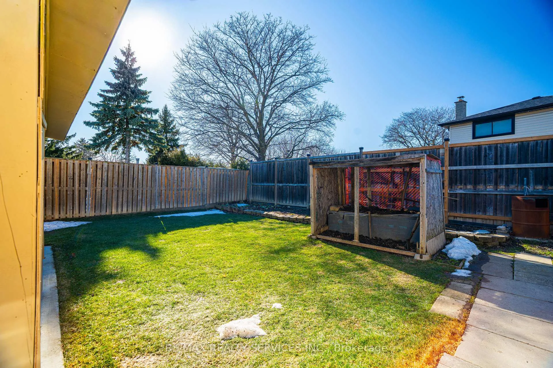 Photo 40 of 8 Edwin Drive, Brampton, Brampton South — HOMEH