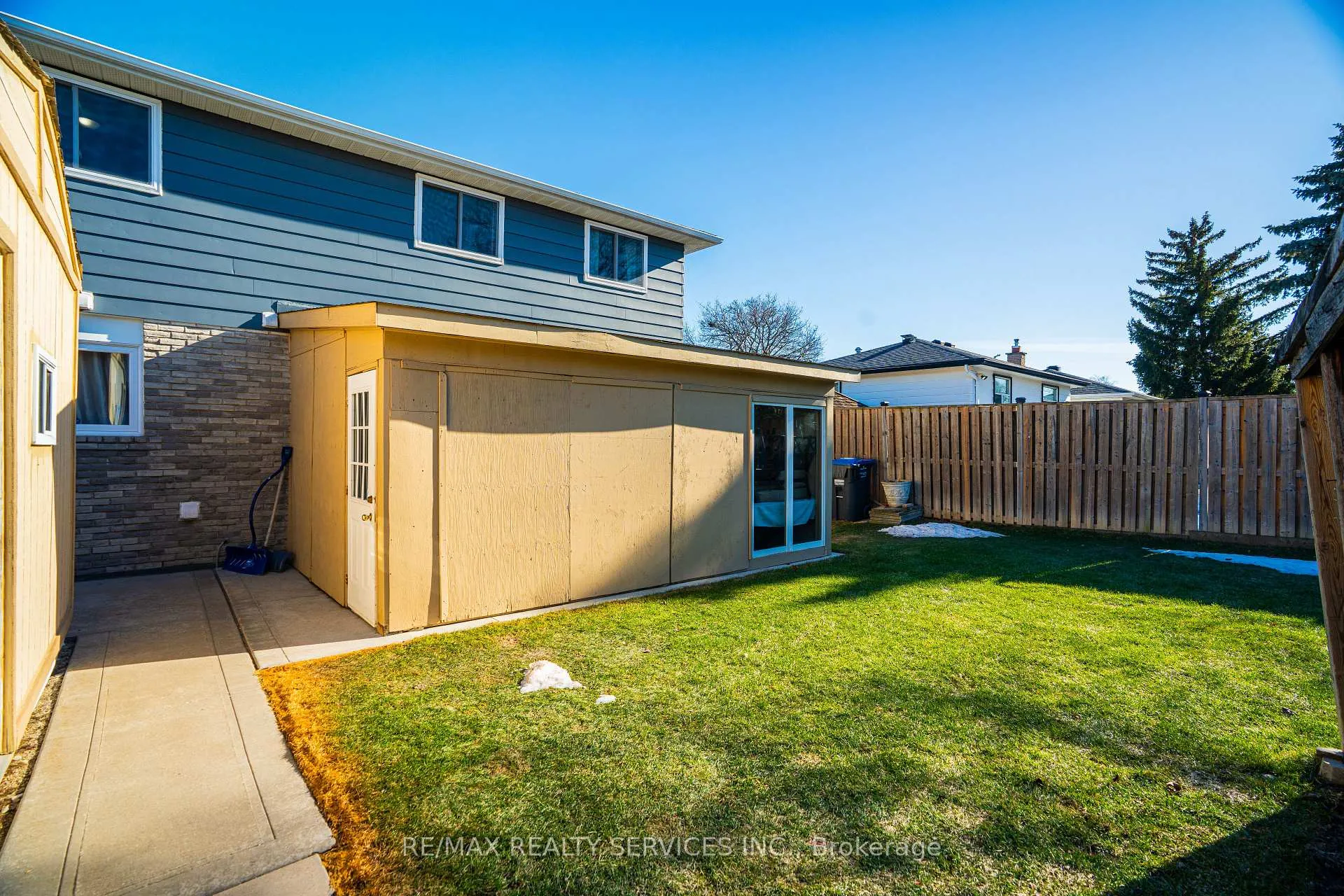 Photo 41 of 8 Edwin Drive, Brampton, Brampton South — HOMEH