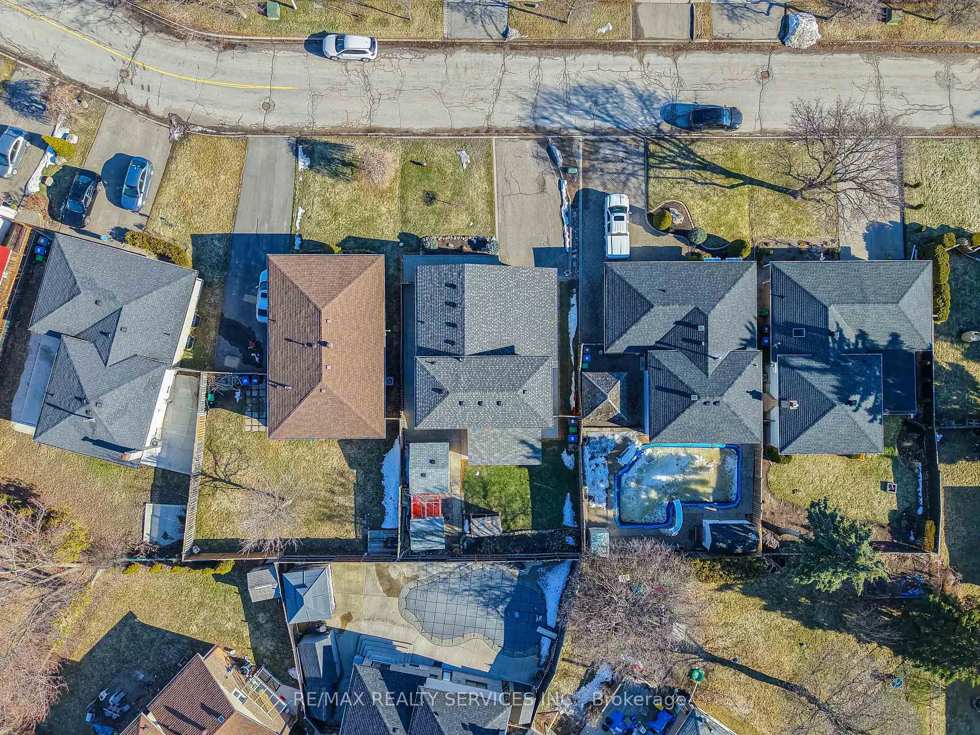Photo 49 of 8 Edwin Drive, Brampton, Brampton South — HOMEH