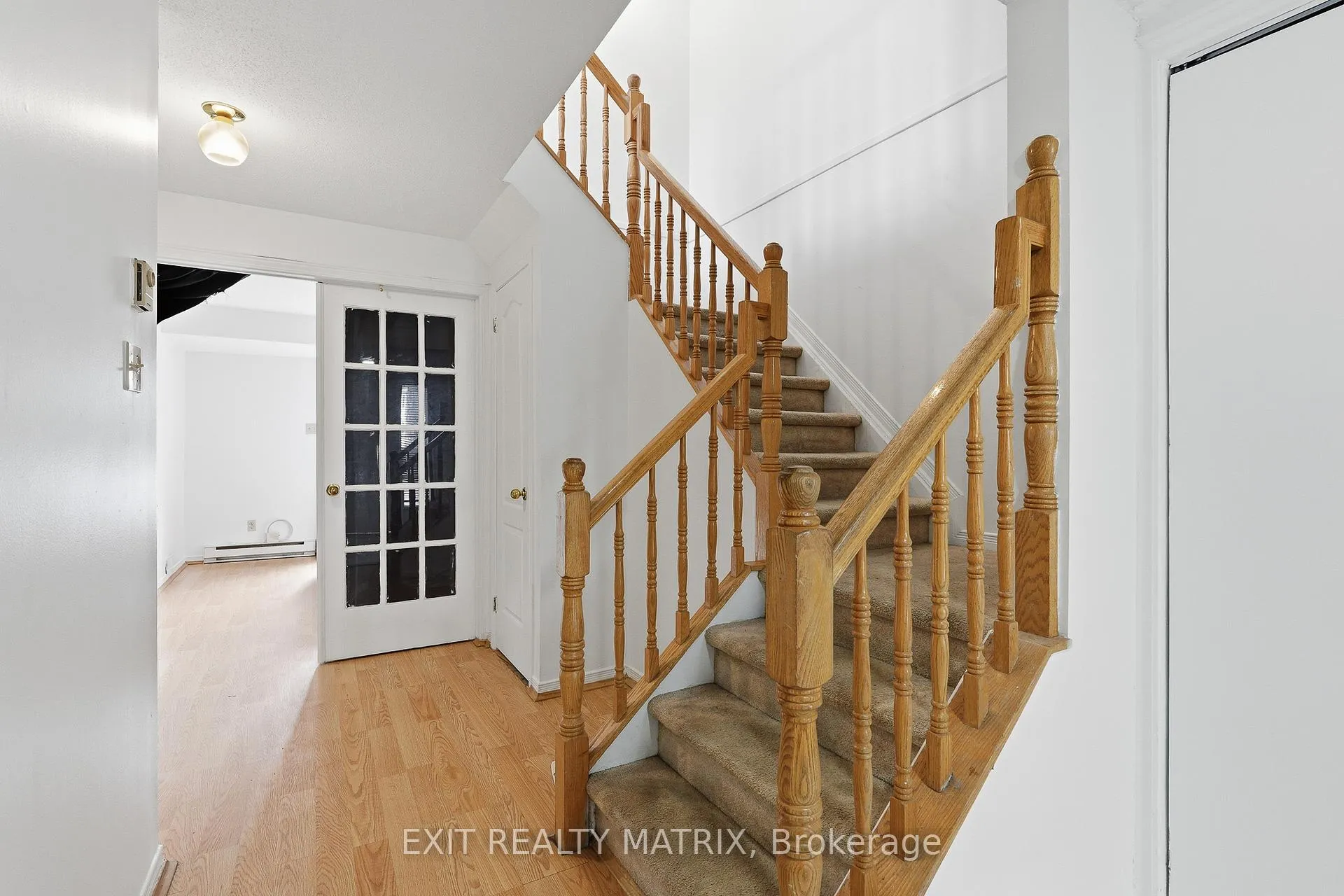 Photo 3 of Unit 17, 1838 Summerfields Crescent, Ottawa, Chapel Hill — HOMEH