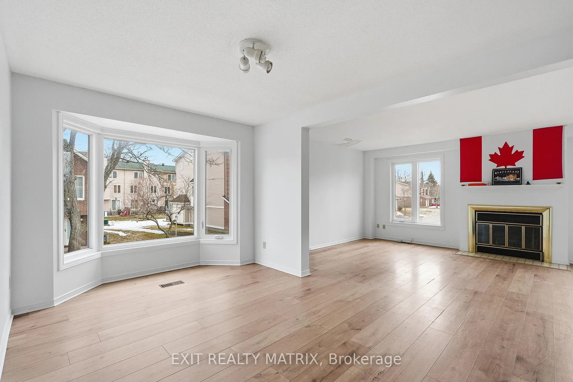 Photo 6 of Unit 17, 1838 Summerfields Crescent, Ottawa, Chapel Hill — HOMEH