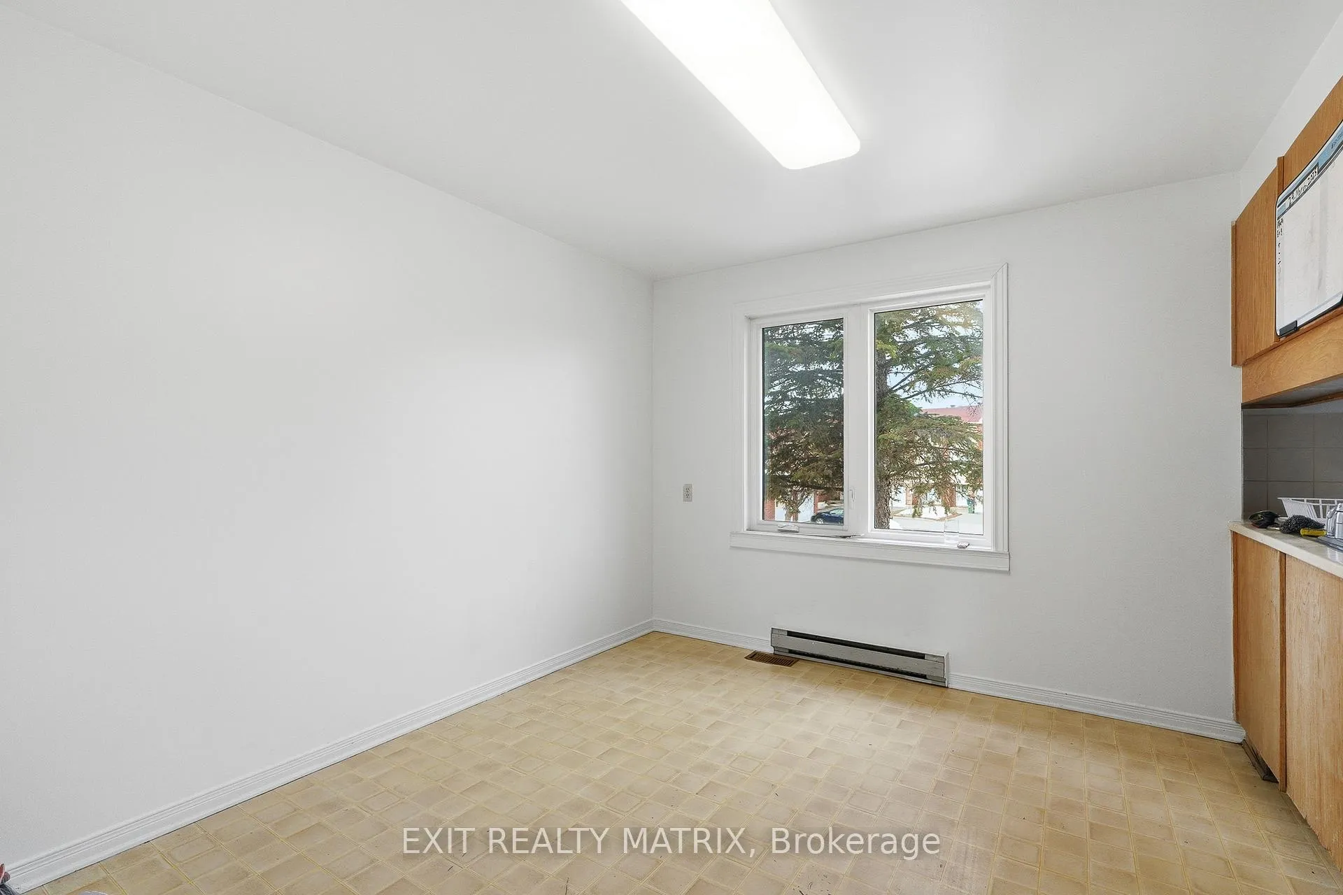 Photo 13 of Unit 17, 1838 Summerfields Crescent, Ottawa, Chapel Hill — HOMEH