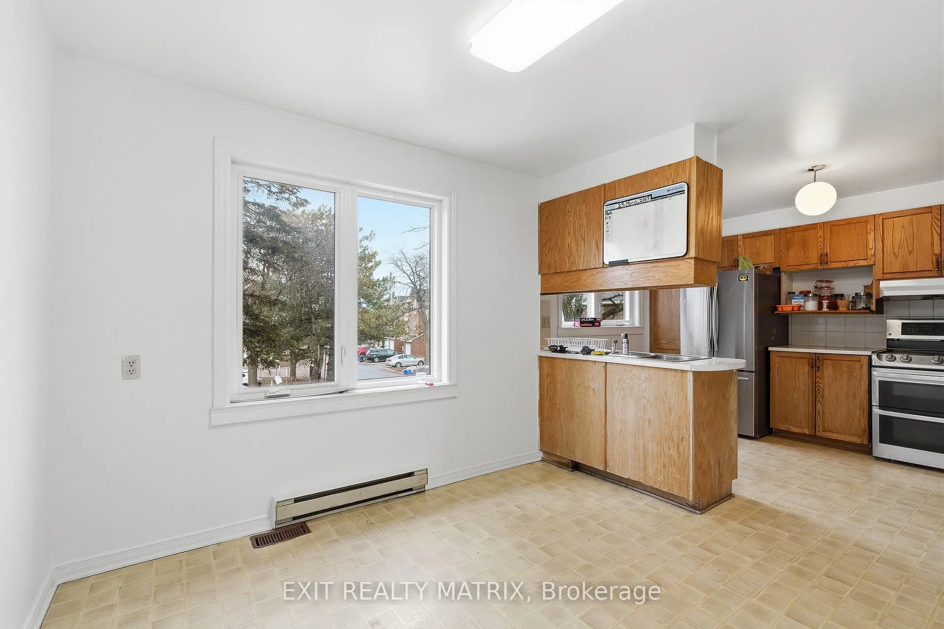 Photo 14 of Unit 17, 1838 Summerfields Crescent, Ottawa, Chapel Hill — HOMEH