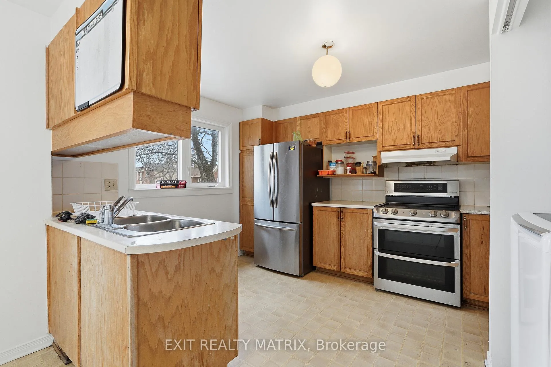 Photo 17 of Unit 17, 1838 Summerfields Crescent, Ottawa, Chapel Hill — HOMEH