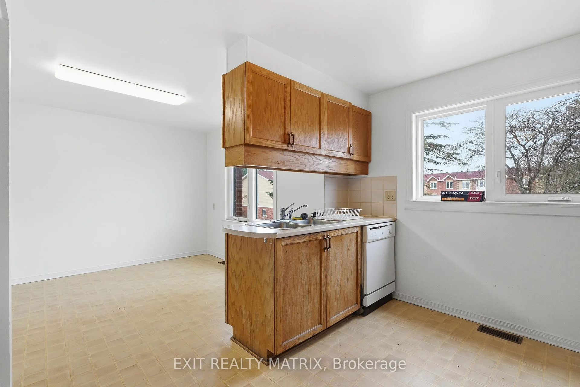 Photo 18 of Unit 17, 1838 Summerfields Crescent, Ottawa, Chapel Hill — HOMEH