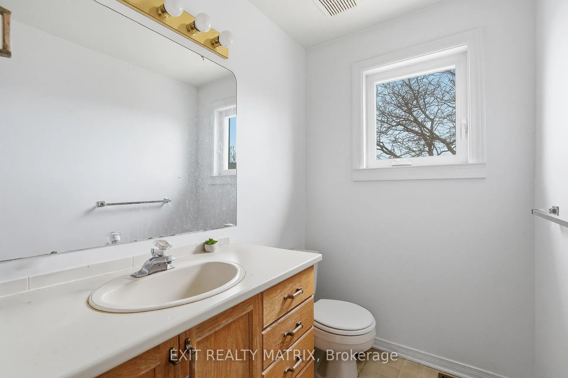 Photo 22 of Unit 17, 1838 Summerfields Crescent, Ottawa, Chapel Hill — HOMEH