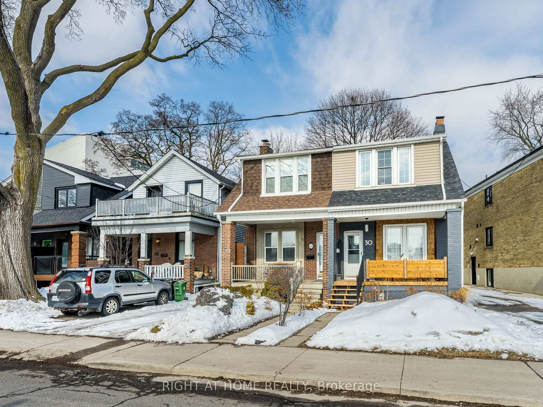 Photo 2 of 28 Erindale Avenue, Toronto, Playter Estates-Danforth — HOMEH