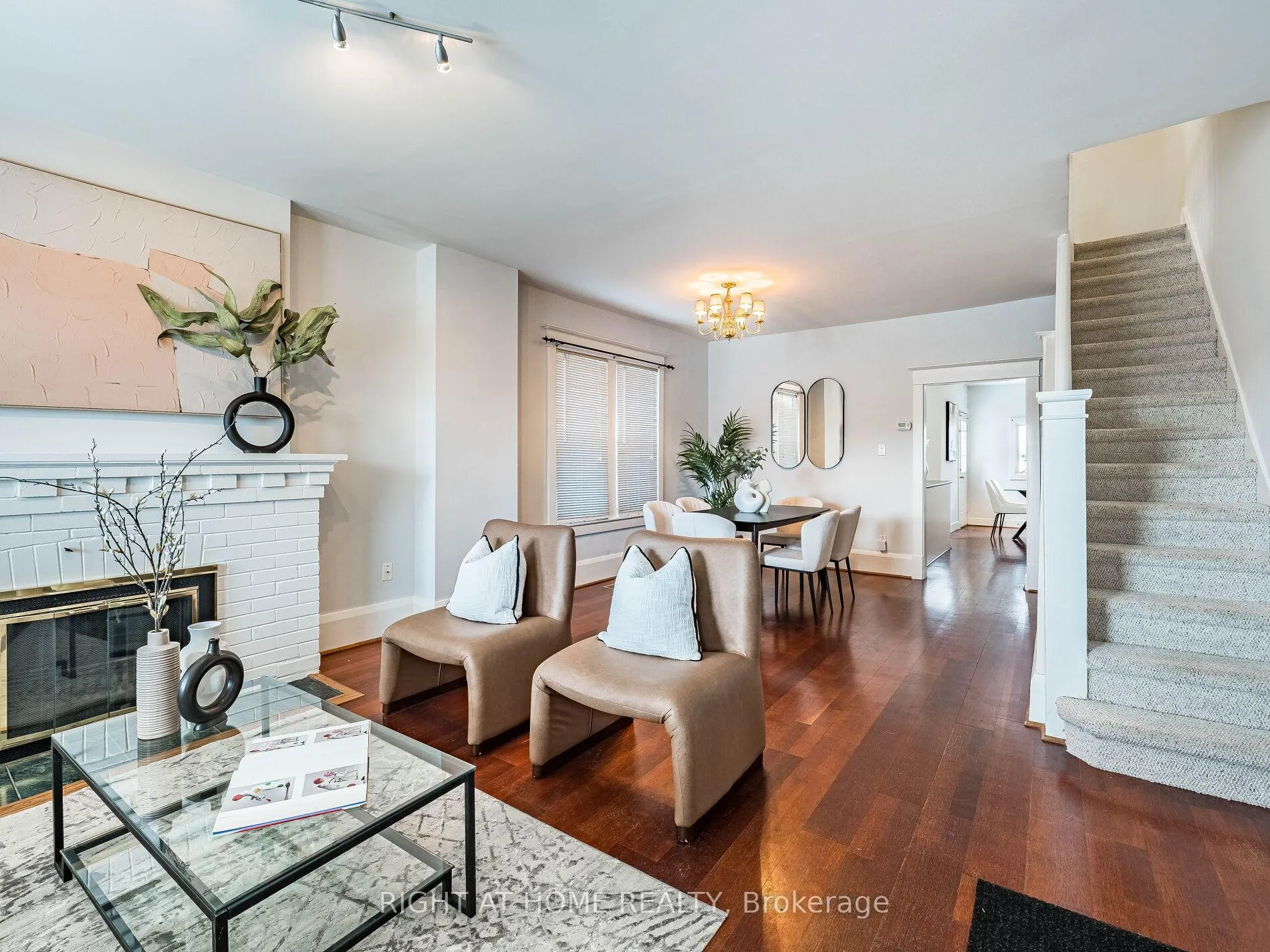Photo 8 of 28 Erindale Avenue, Toronto, Playter Estates-Danforth — HOMEH
