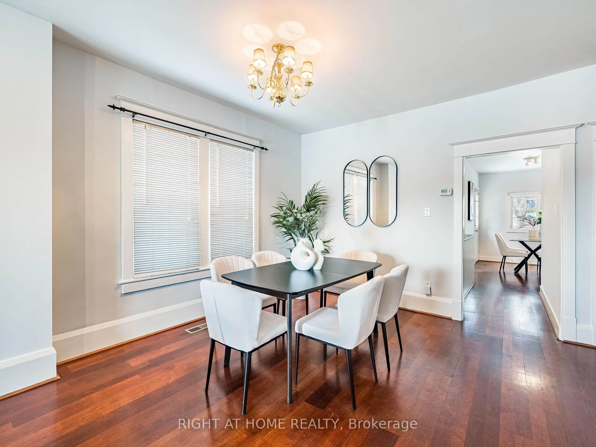 Photo 13 of 28 Erindale Avenue, Toronto, Playter Estates-Danforth — HOMEH