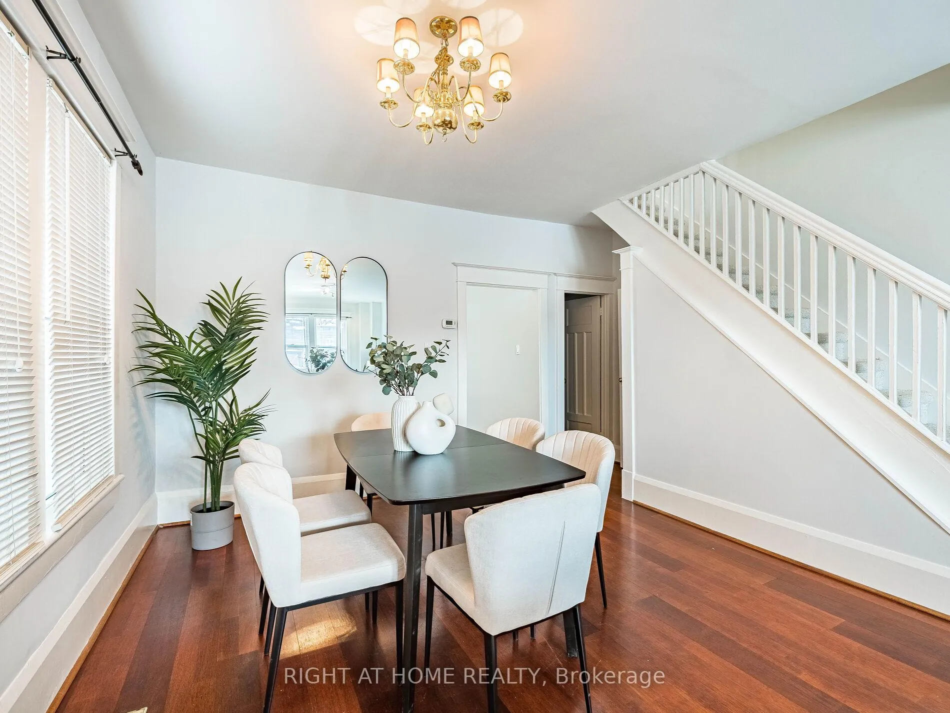 Photo 14 of 28 Erindale Avenue, Toronto, Playter Estates-Danforth — HOMEH